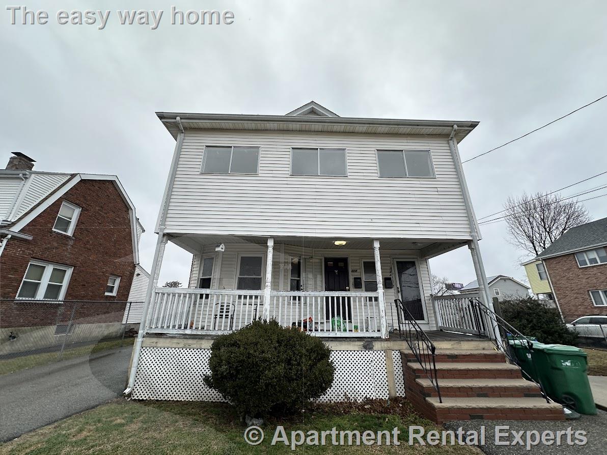 122 Bonner Ave, Magoun Square