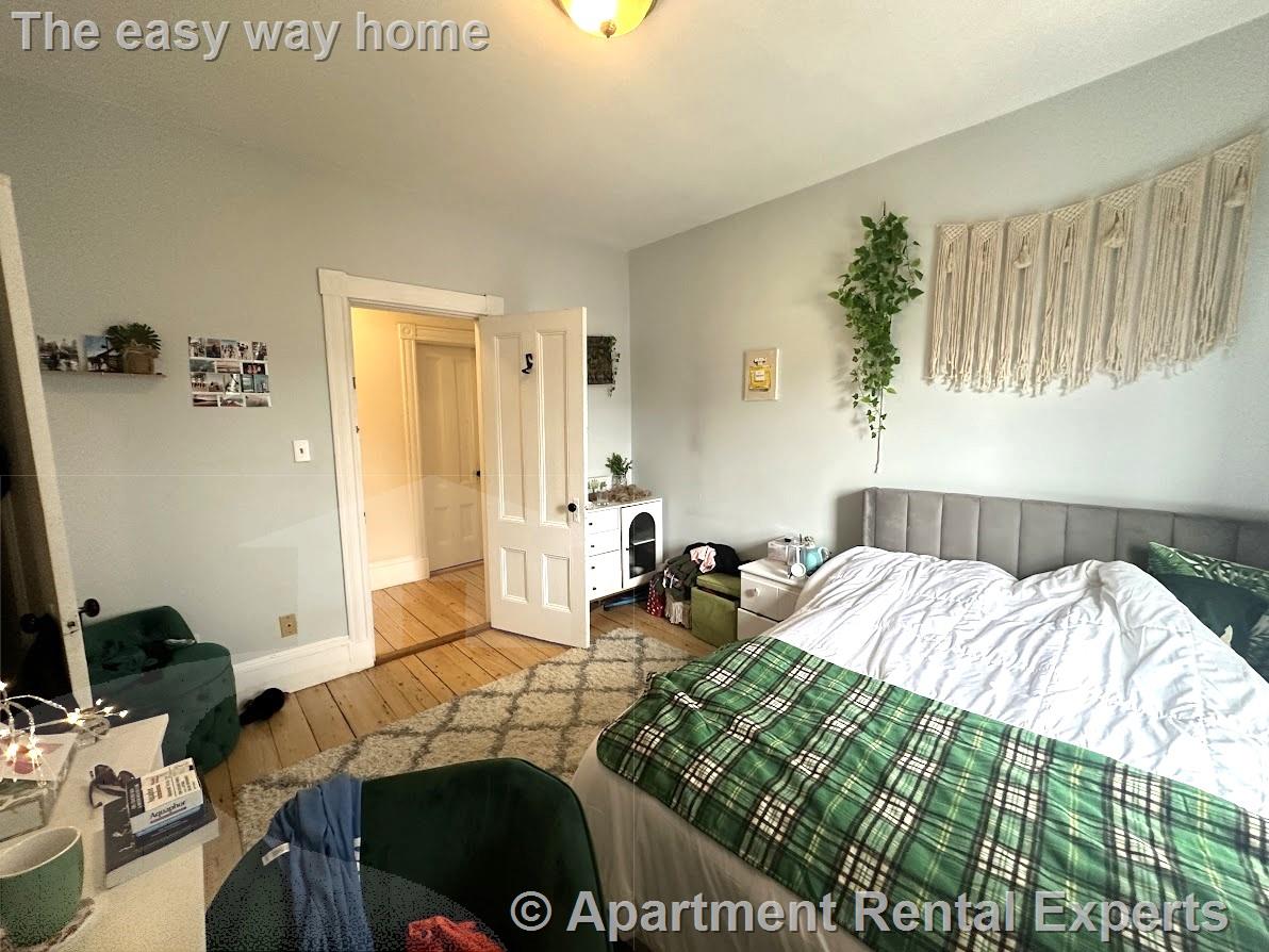 313 Cambridge St, East Cambridge