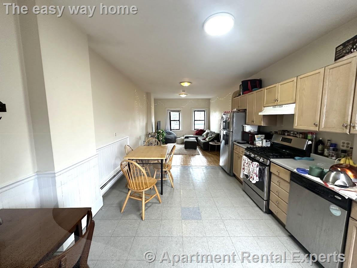 313 Cambridge St, East Cambridge