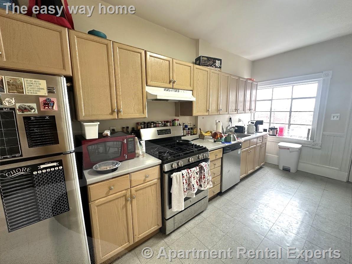 313 Cambridge St, East Cambridge