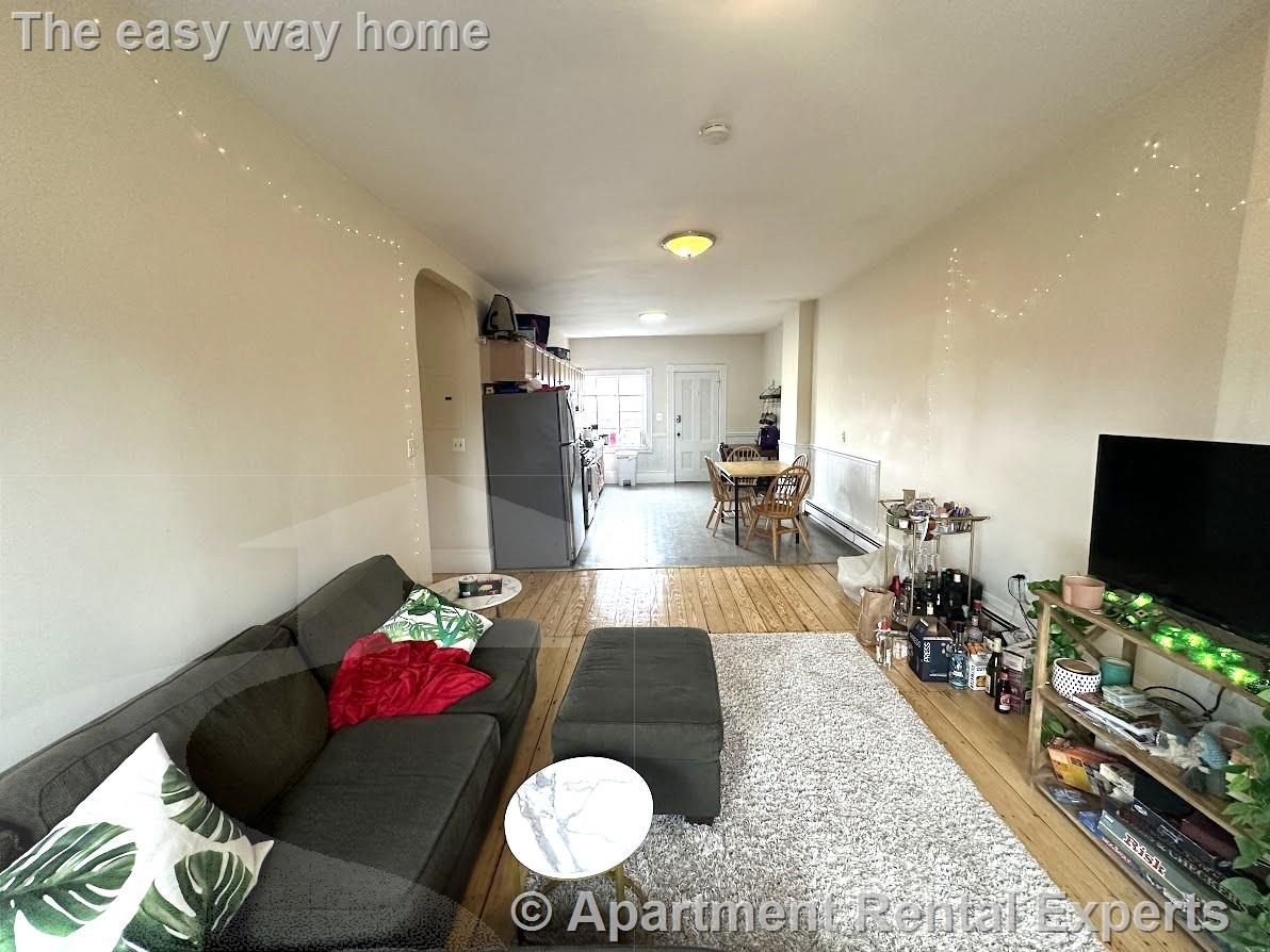 313 Cambridge St, East Cambridge