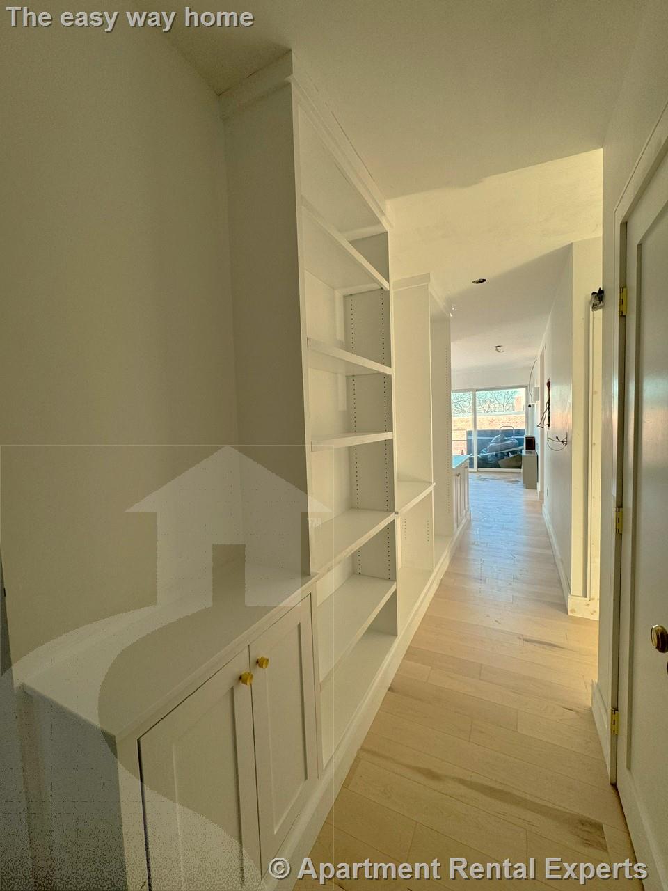 14 Concord Ave, Harvard Square