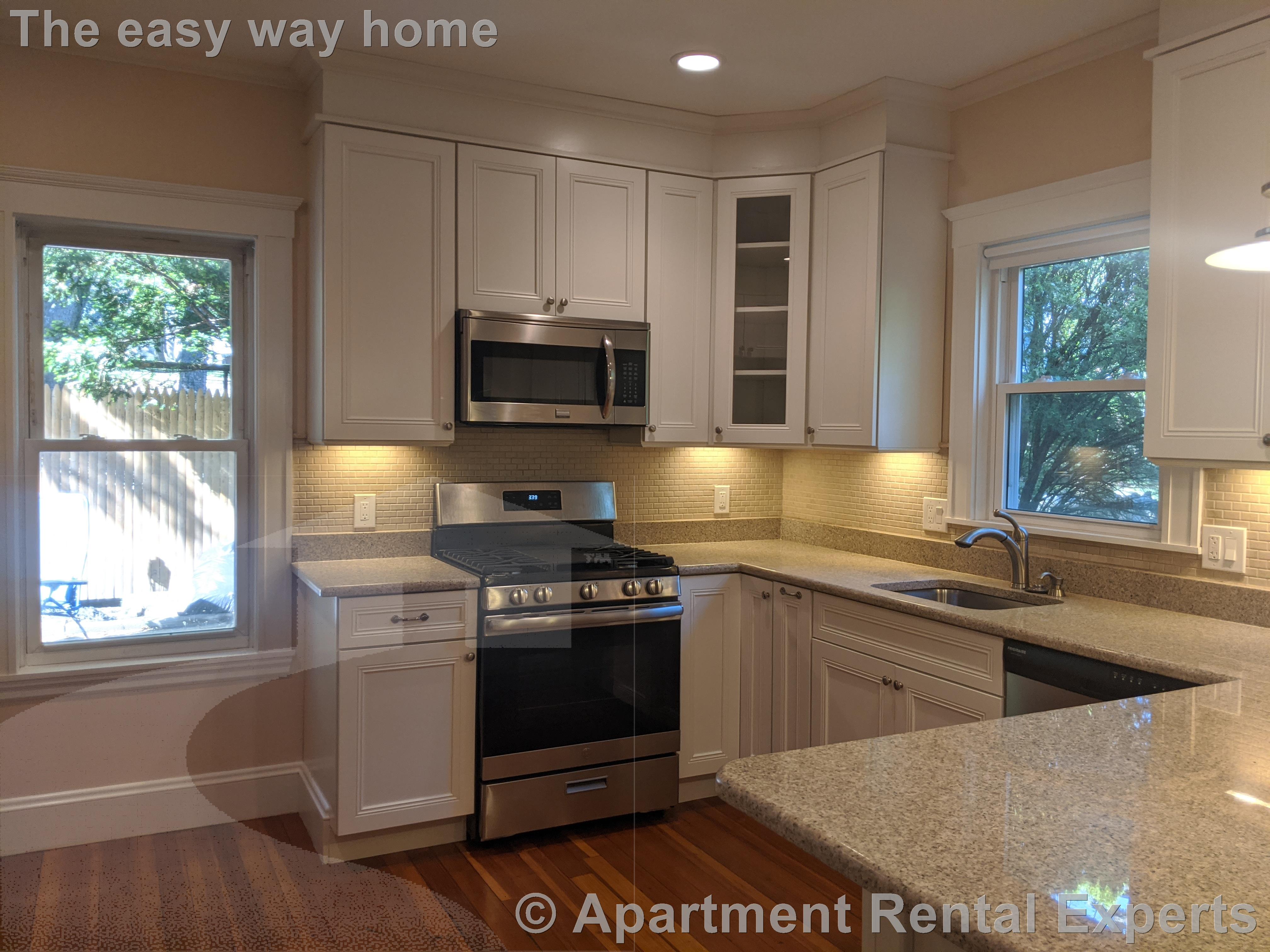 9 Whitfield Rd, Davis Square