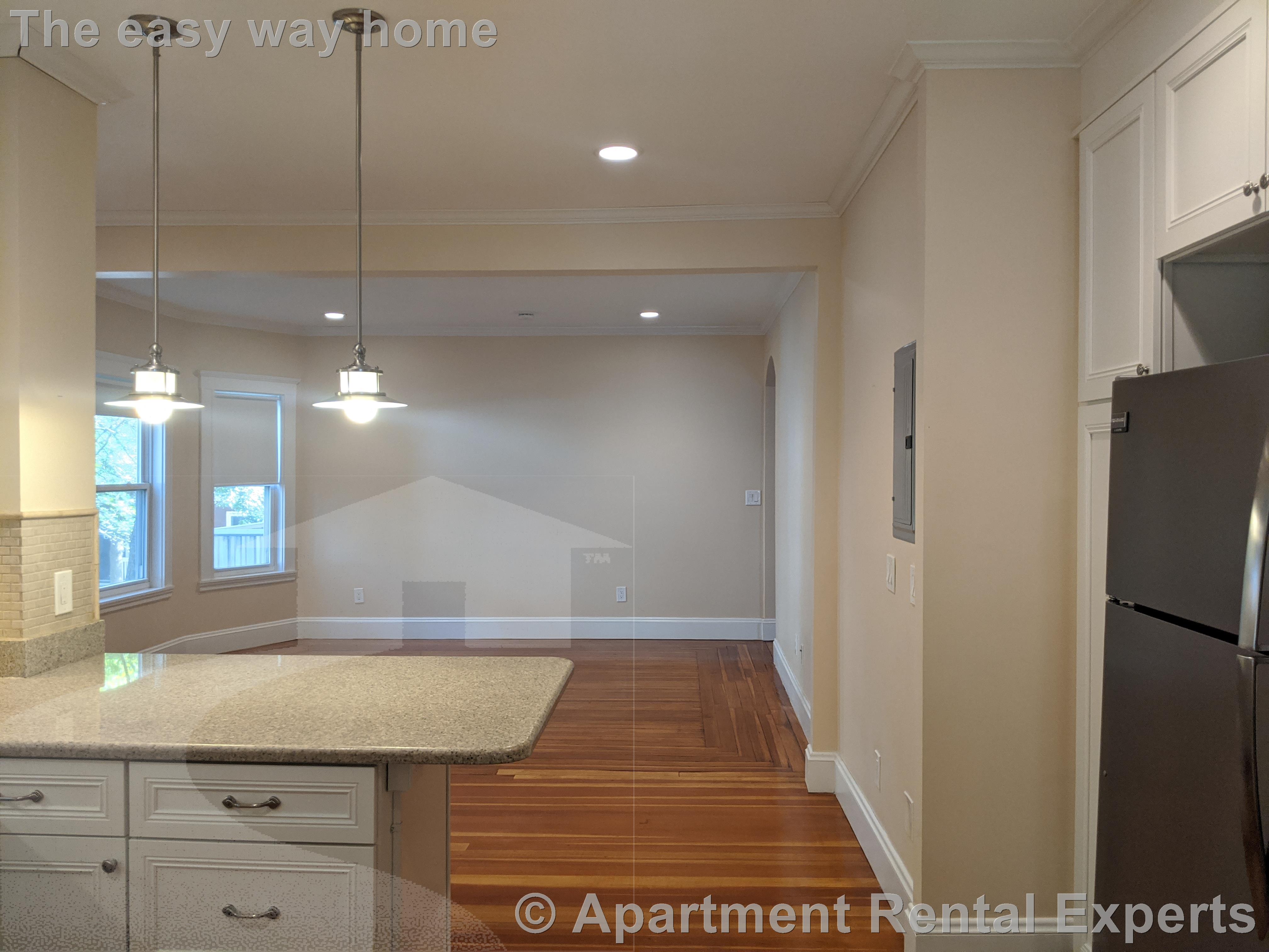 9 Whitfield Rd, Davis Square