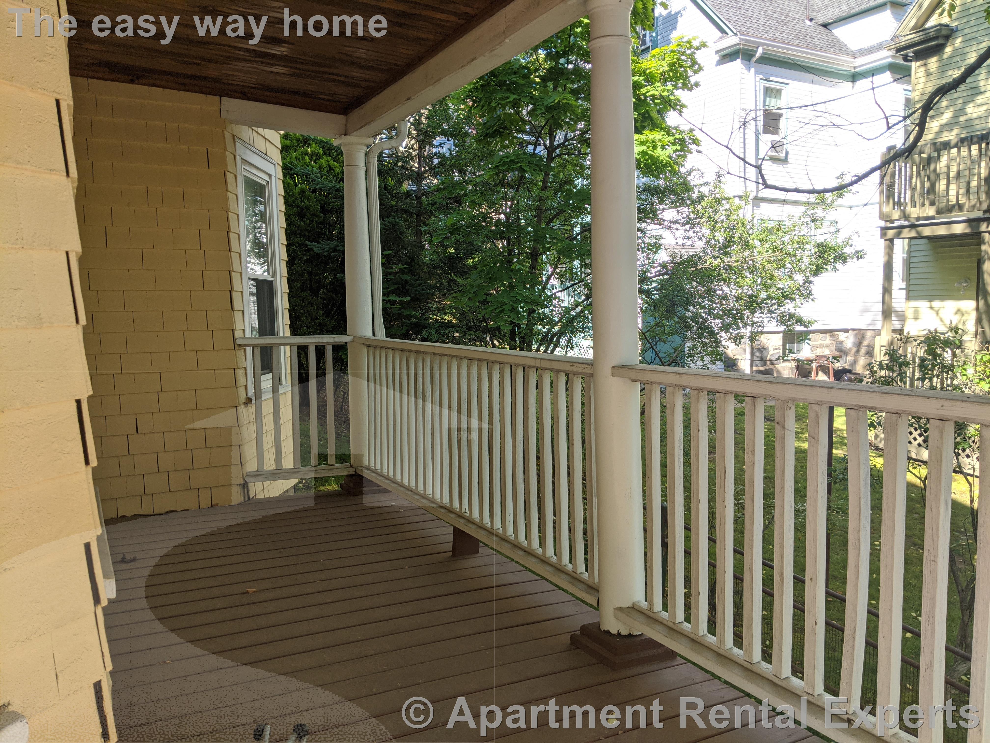 9 Whitfield Rd, Davis Square