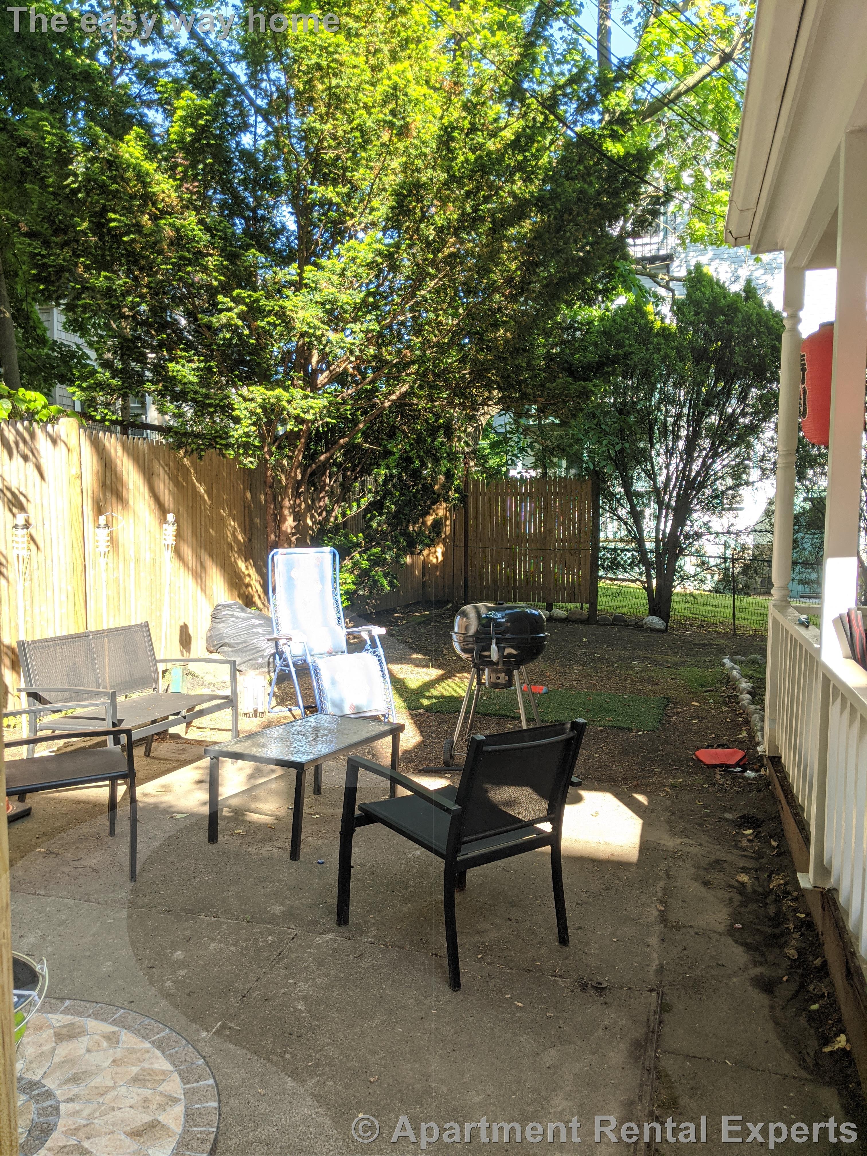 9 Whitfield Rd, Davis Square