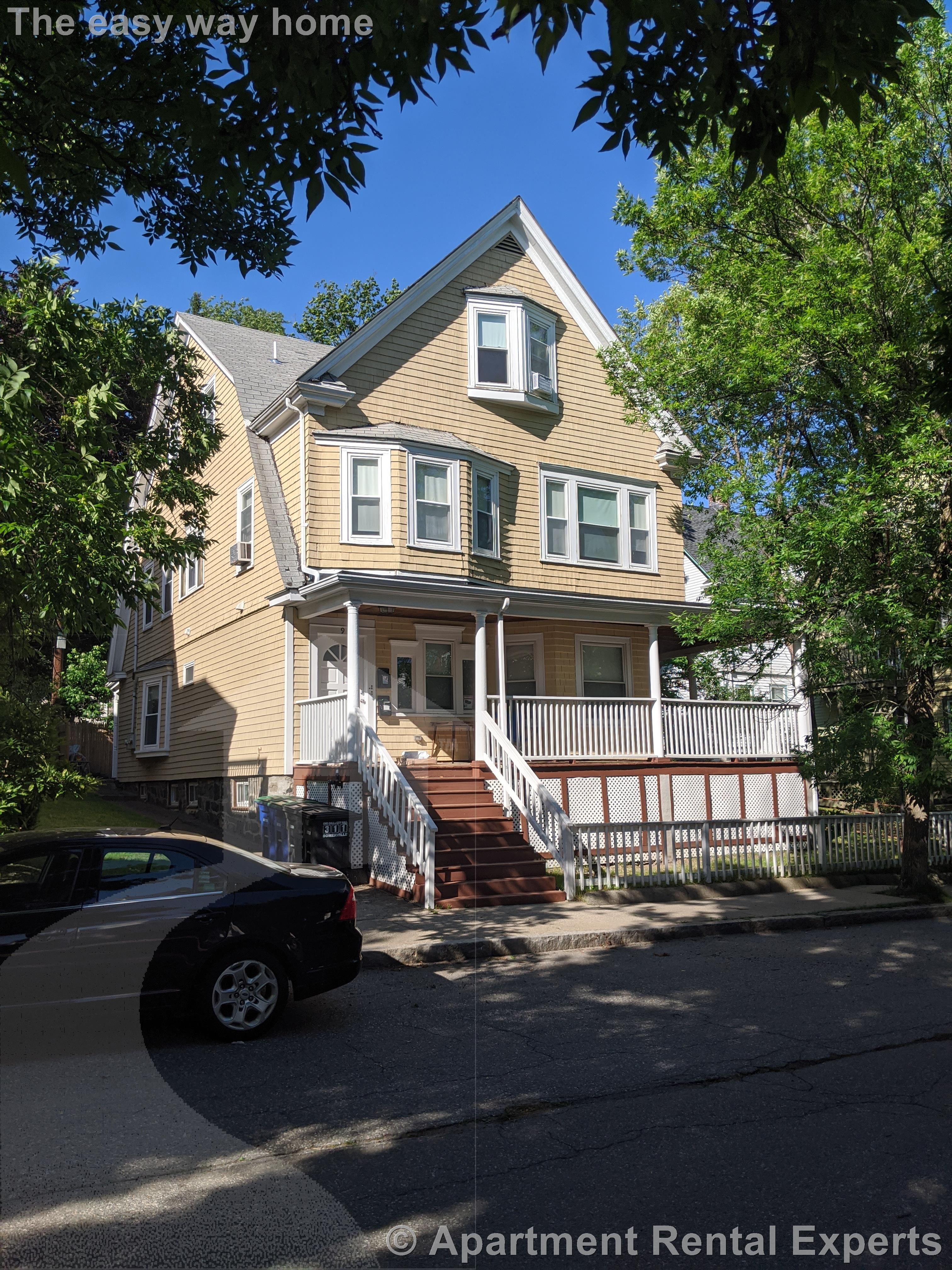 9 Whitfield Rd, Davis Square