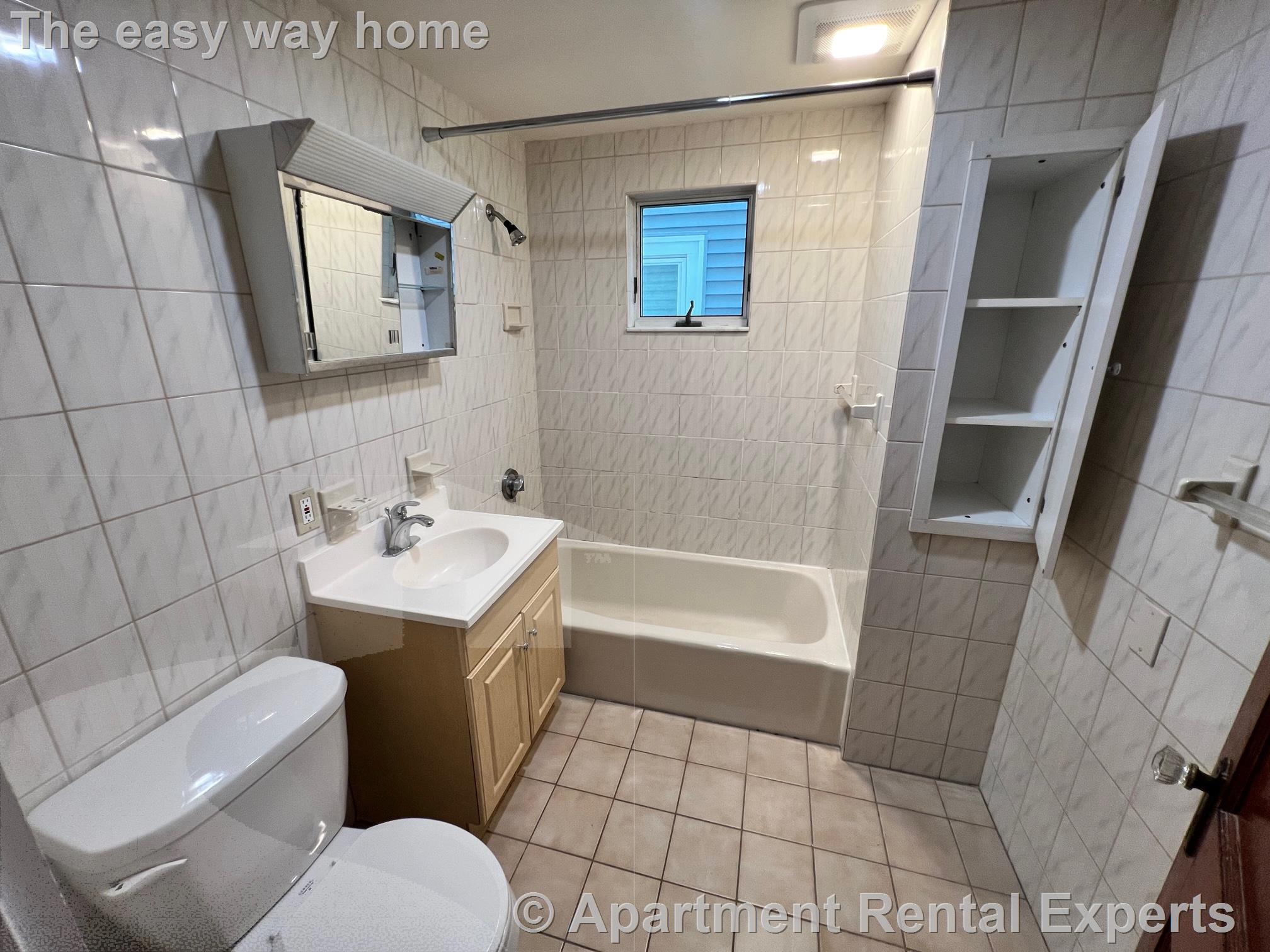 535 Washington Ave, Other