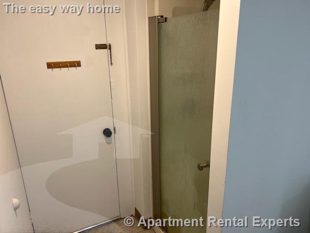 8 Sixth St, East Cambridge