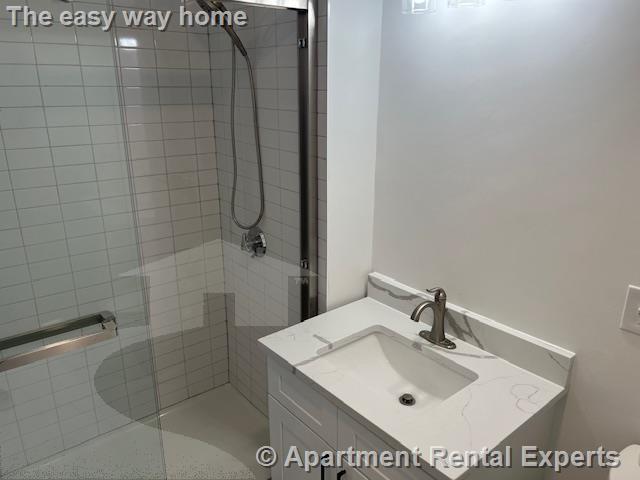 8 Sixth St, East Cambridge