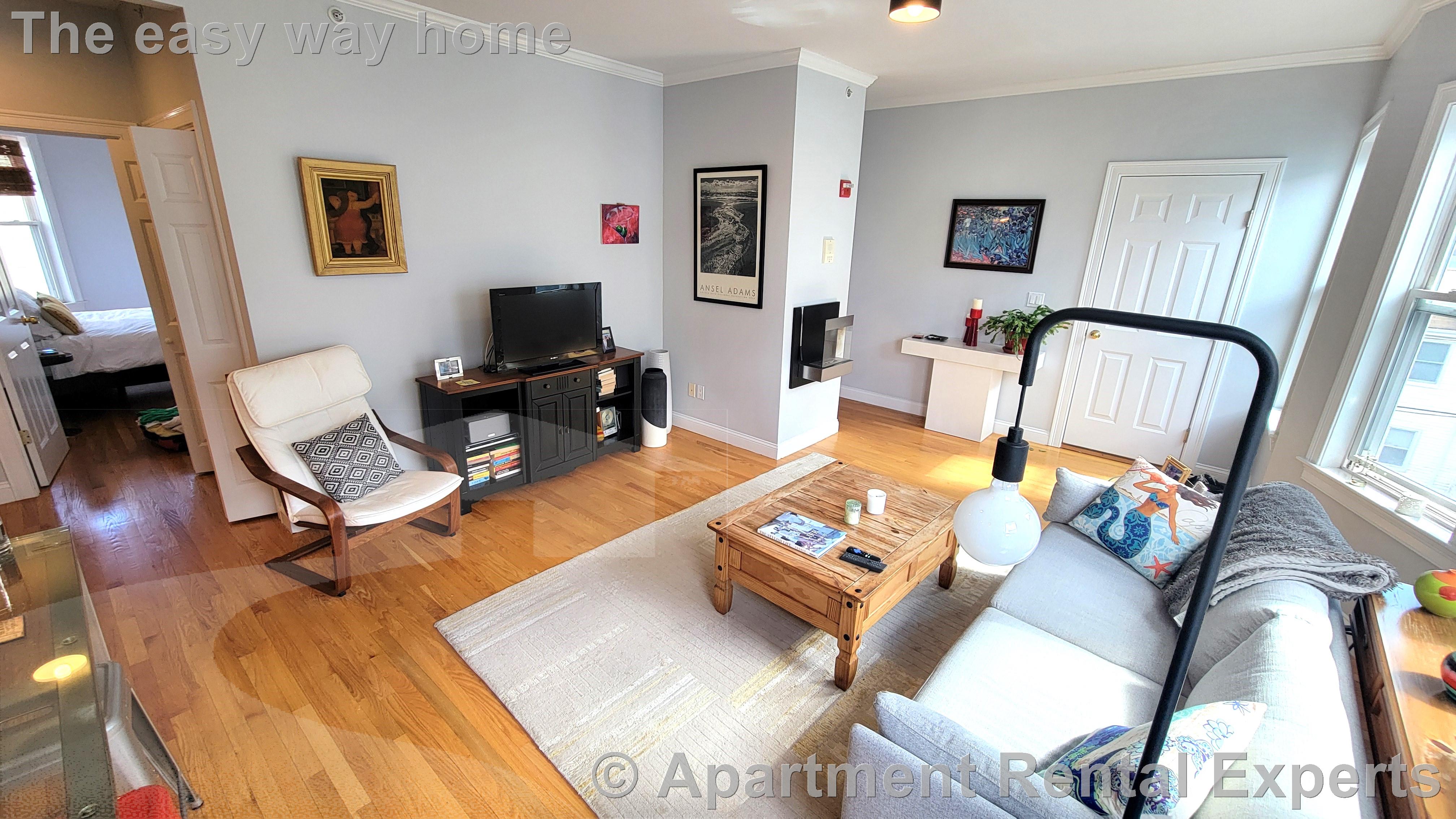 81 Pine St, Central Square