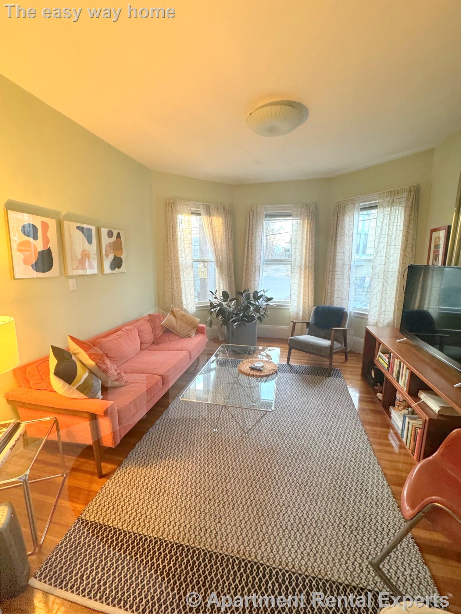 34 Clarendon Ave, Teele Square