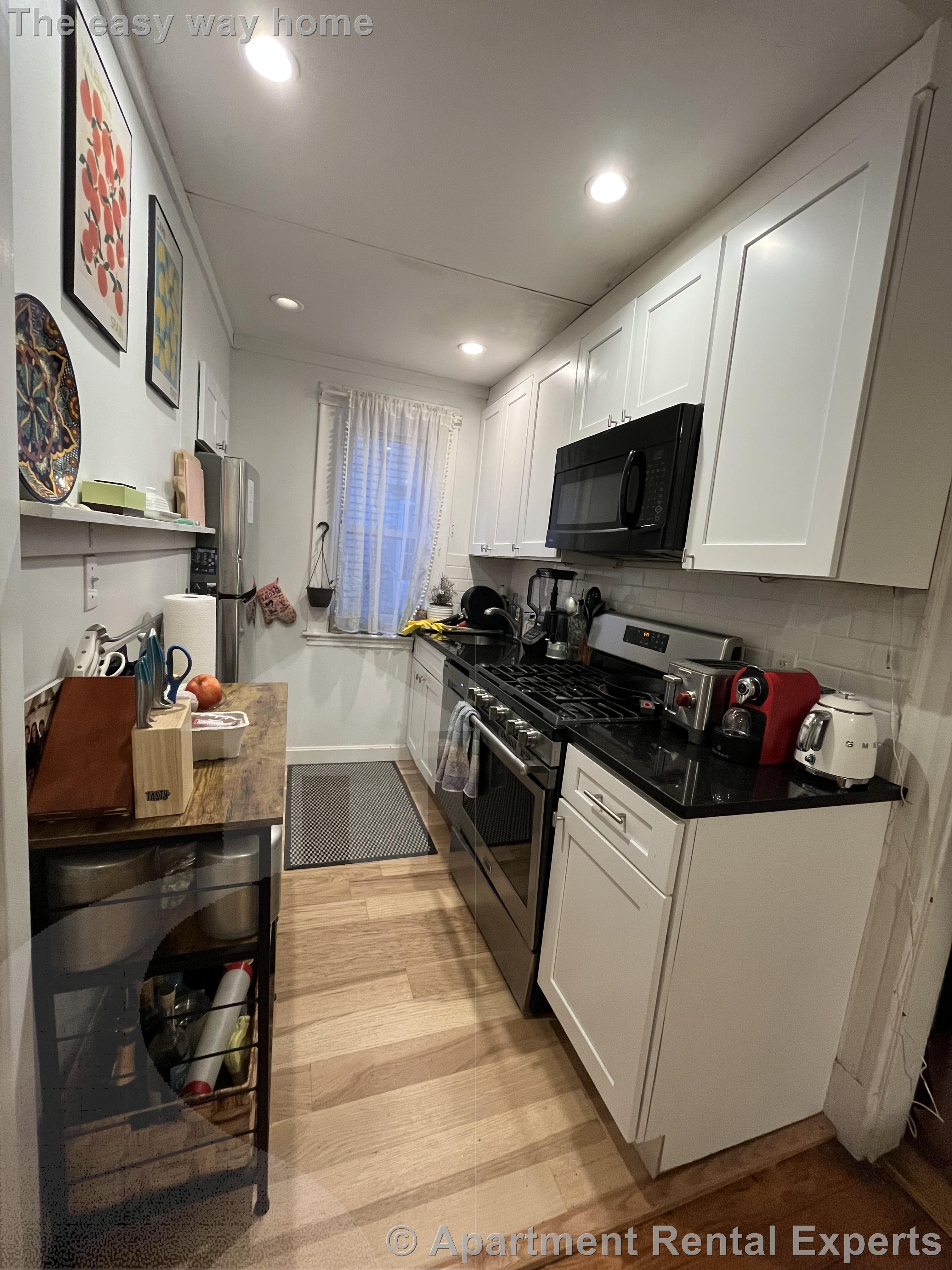 15 Charnwood Rd, Davis Square