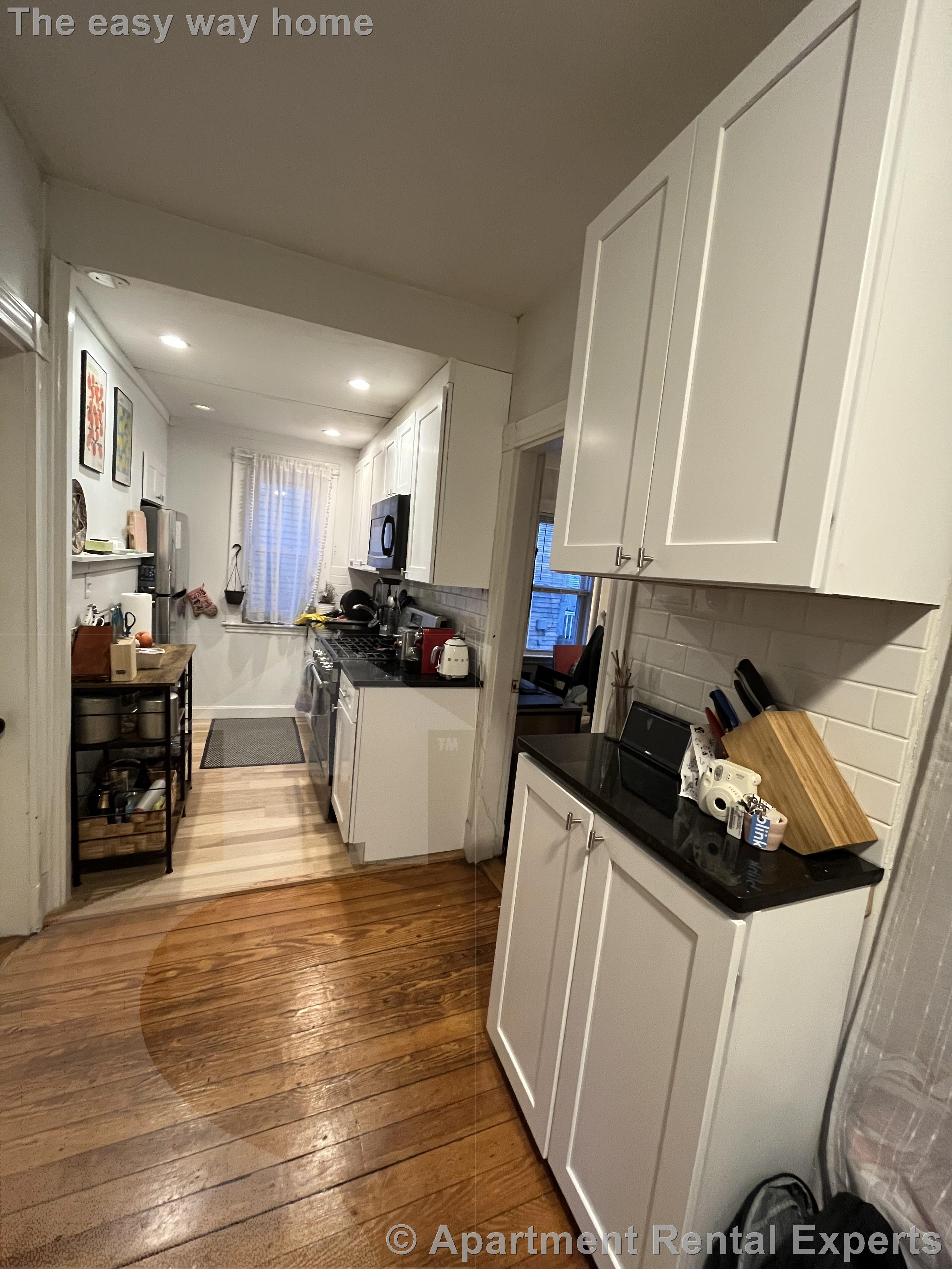 15 Charnwood Rd, Davis Square