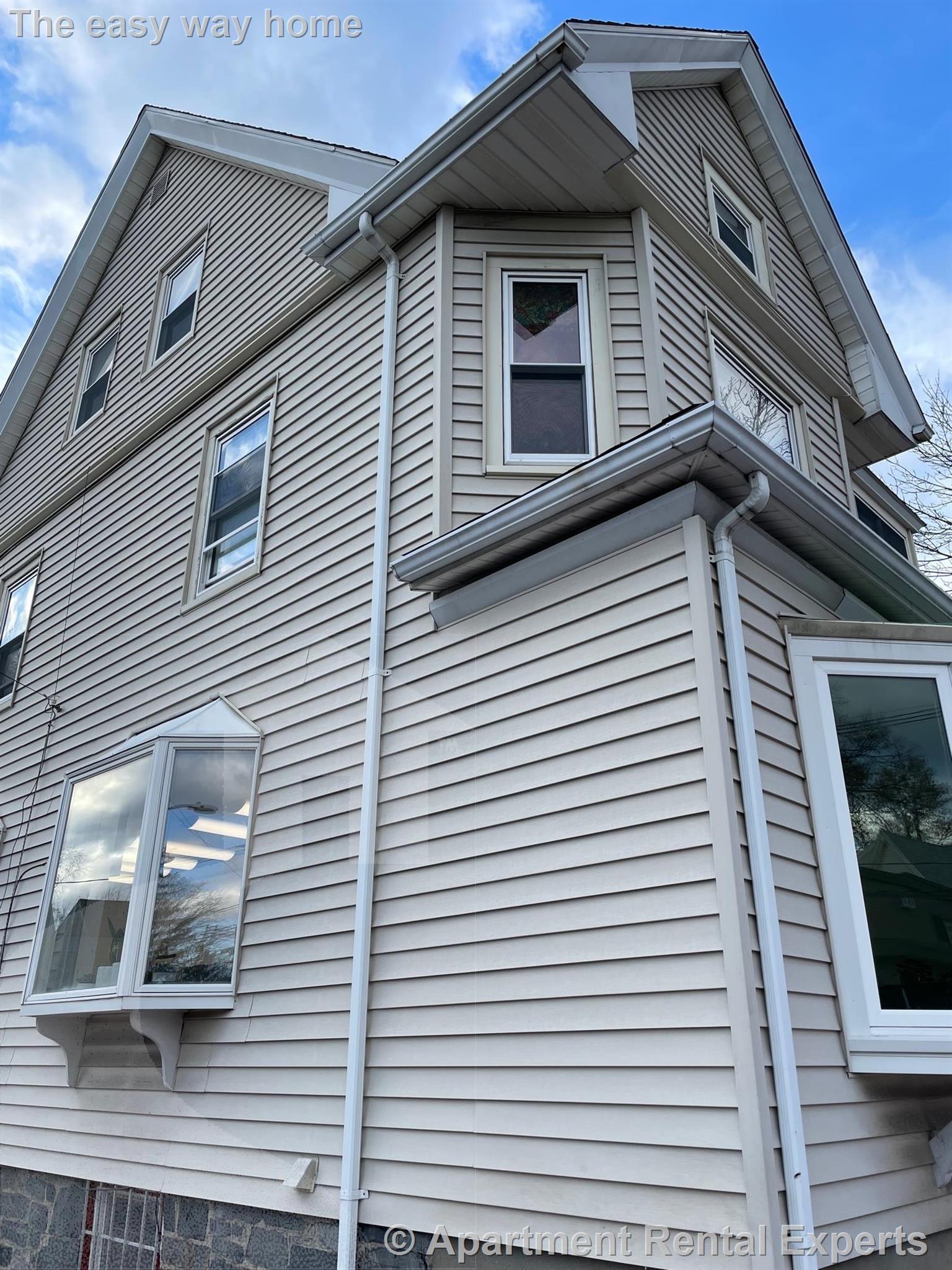 19 Miller Ave, Porter Square