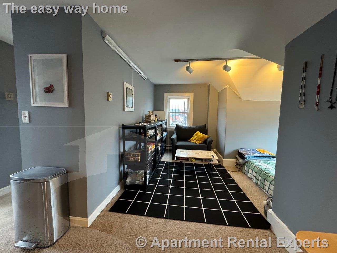 19 Miller Ave, Porter Square