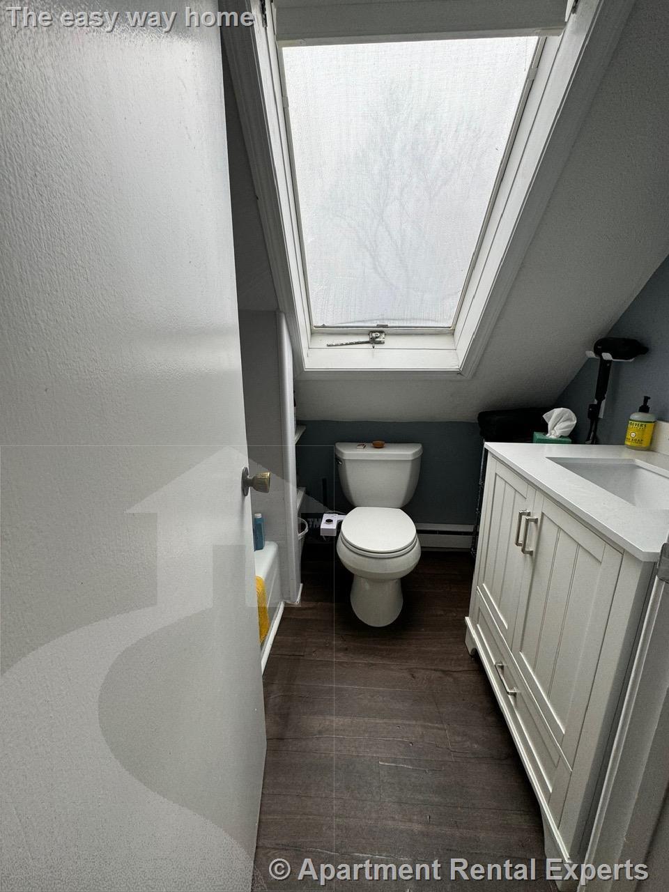 19 Miller Ave, Porter Square