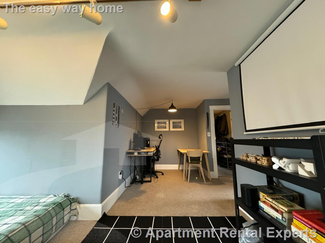 19 Miller Ave, Porter Square