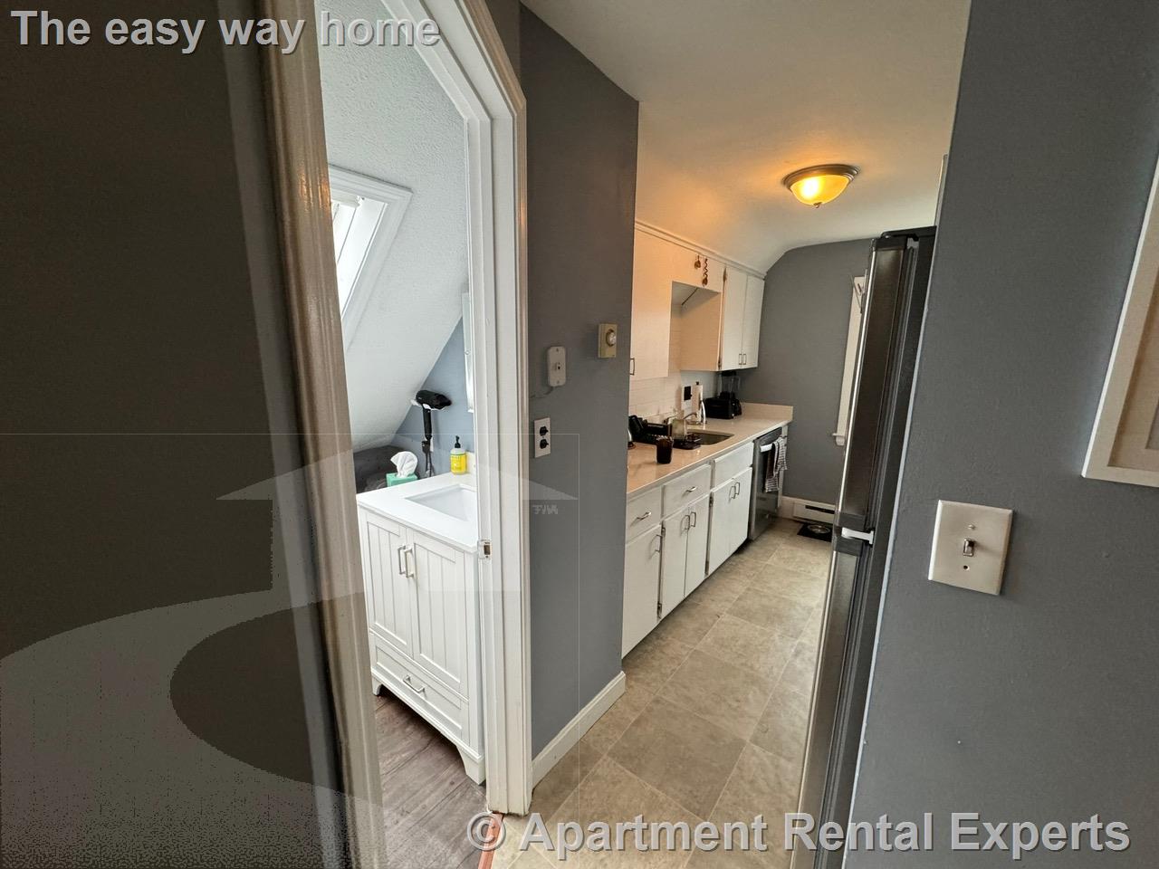 19 Miller Ave, Porter Square