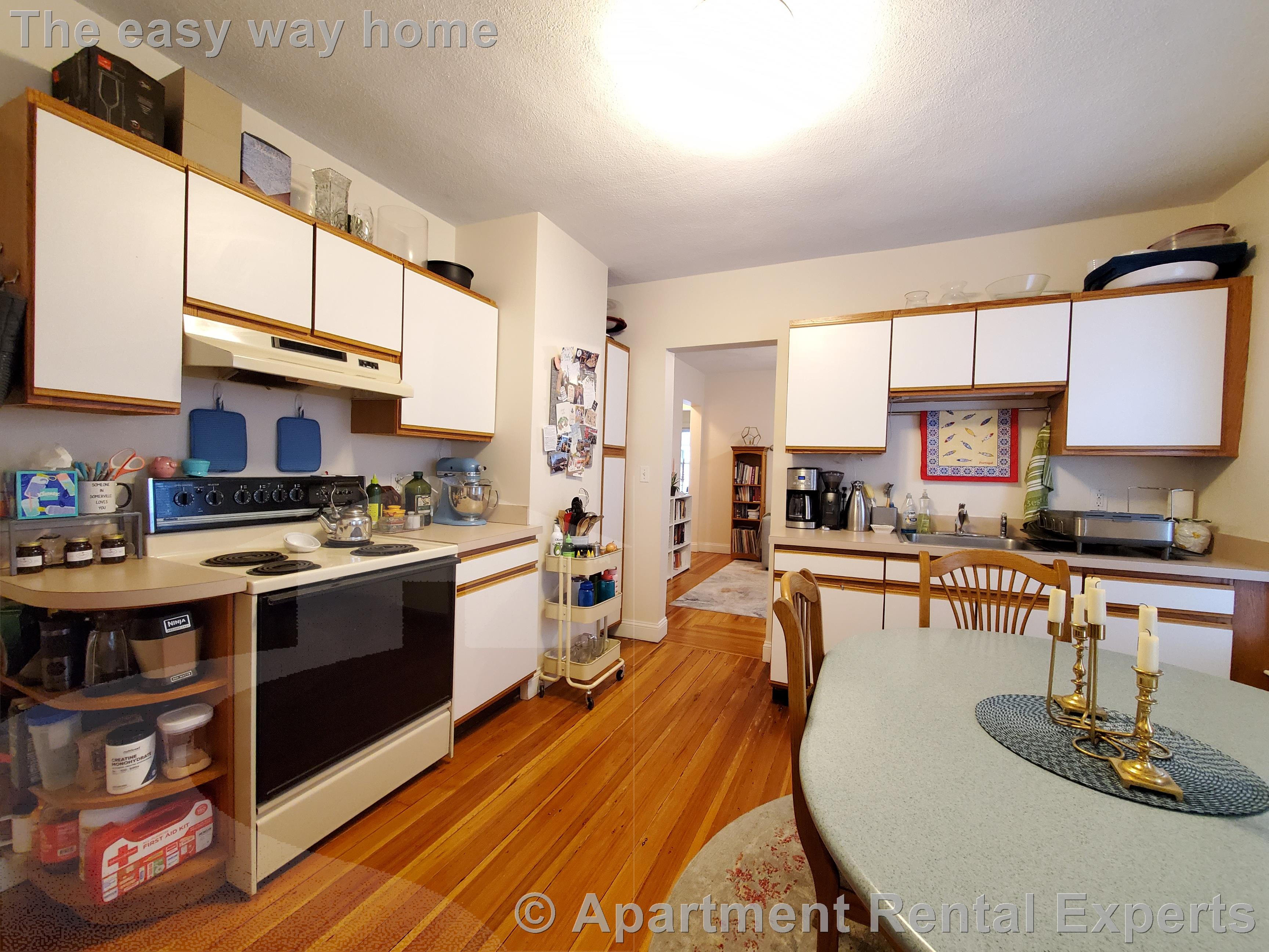 52 Simpson Ave, Davis Square