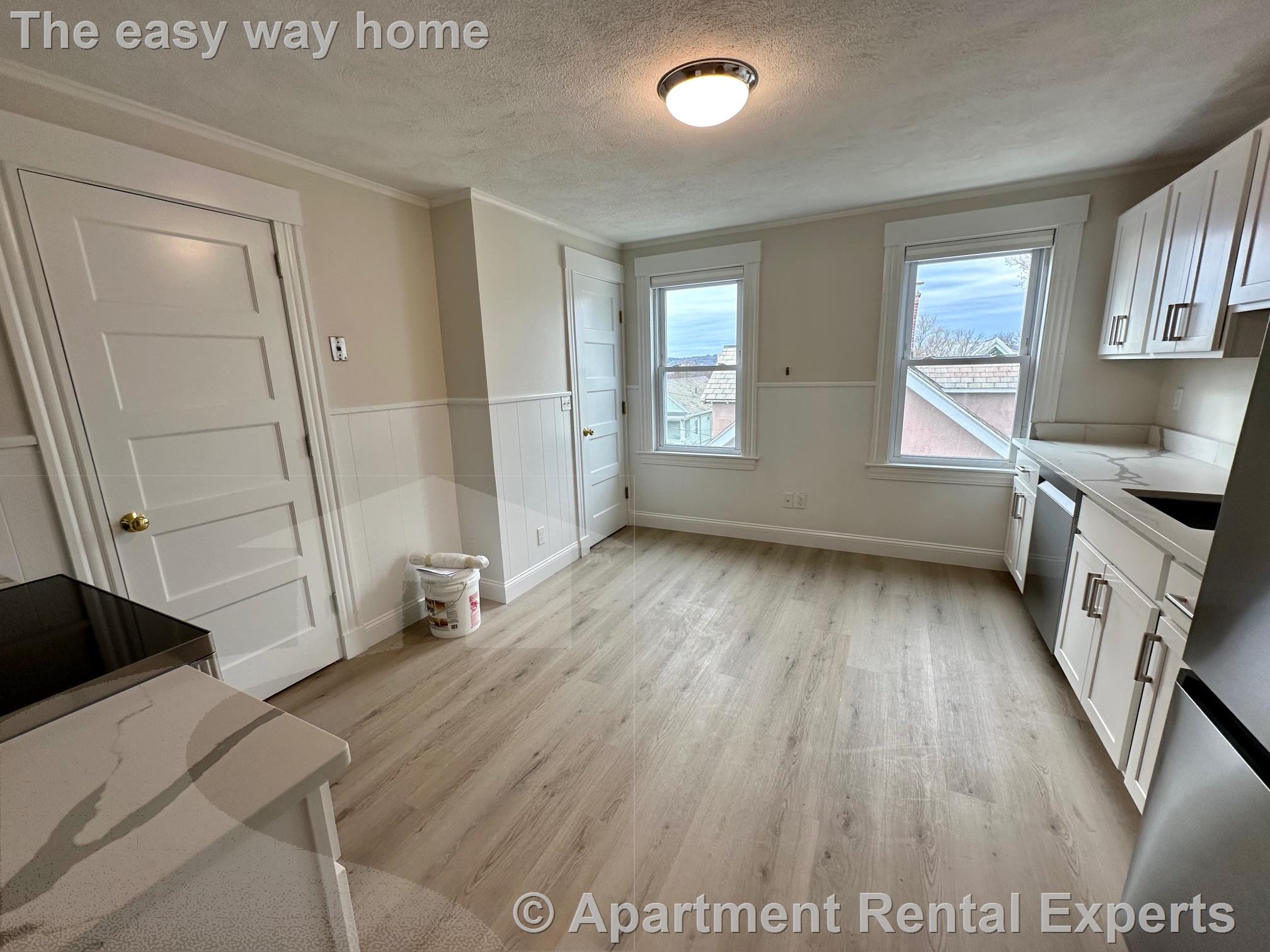 12 Hill St, Teele Square