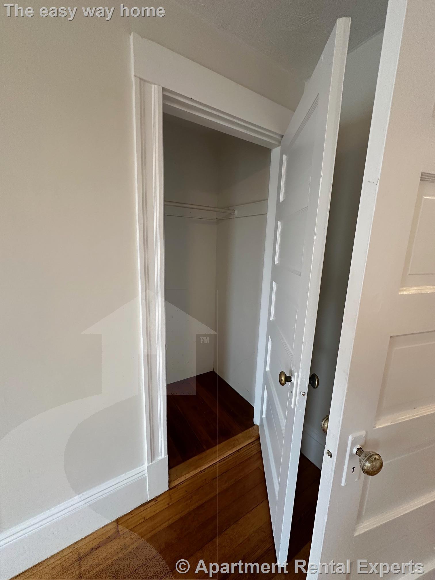 12 Hill St, Teele Square