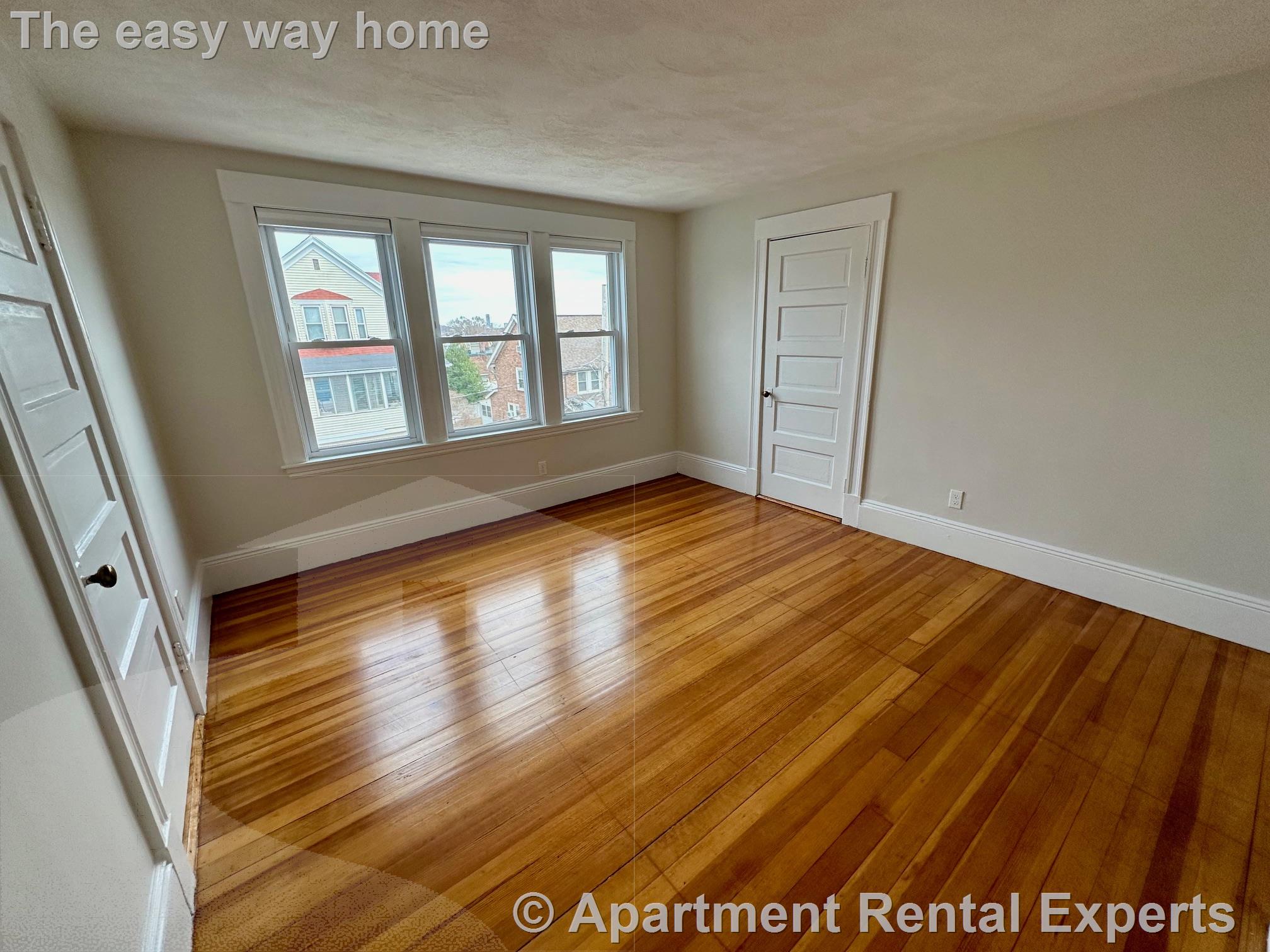 12 Hill St, Teele Square