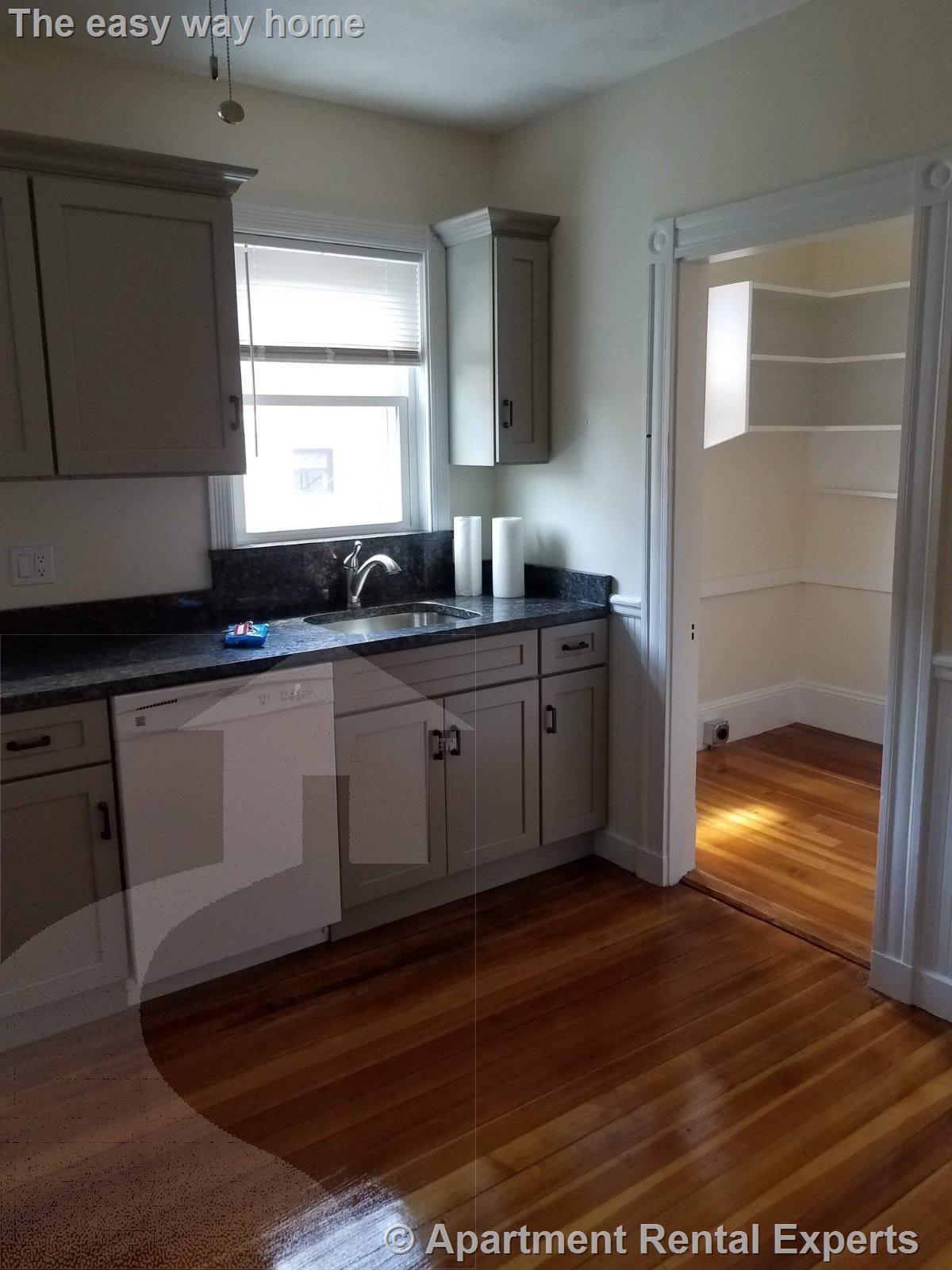 52 Tufts St, East Arlington