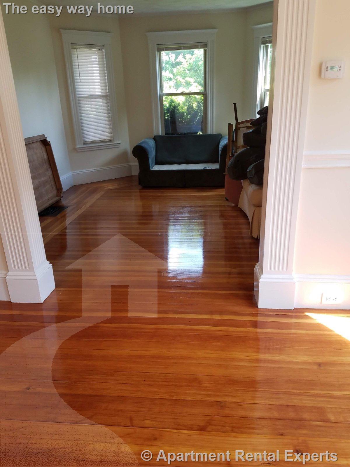 52 Tufts St, East Arlington