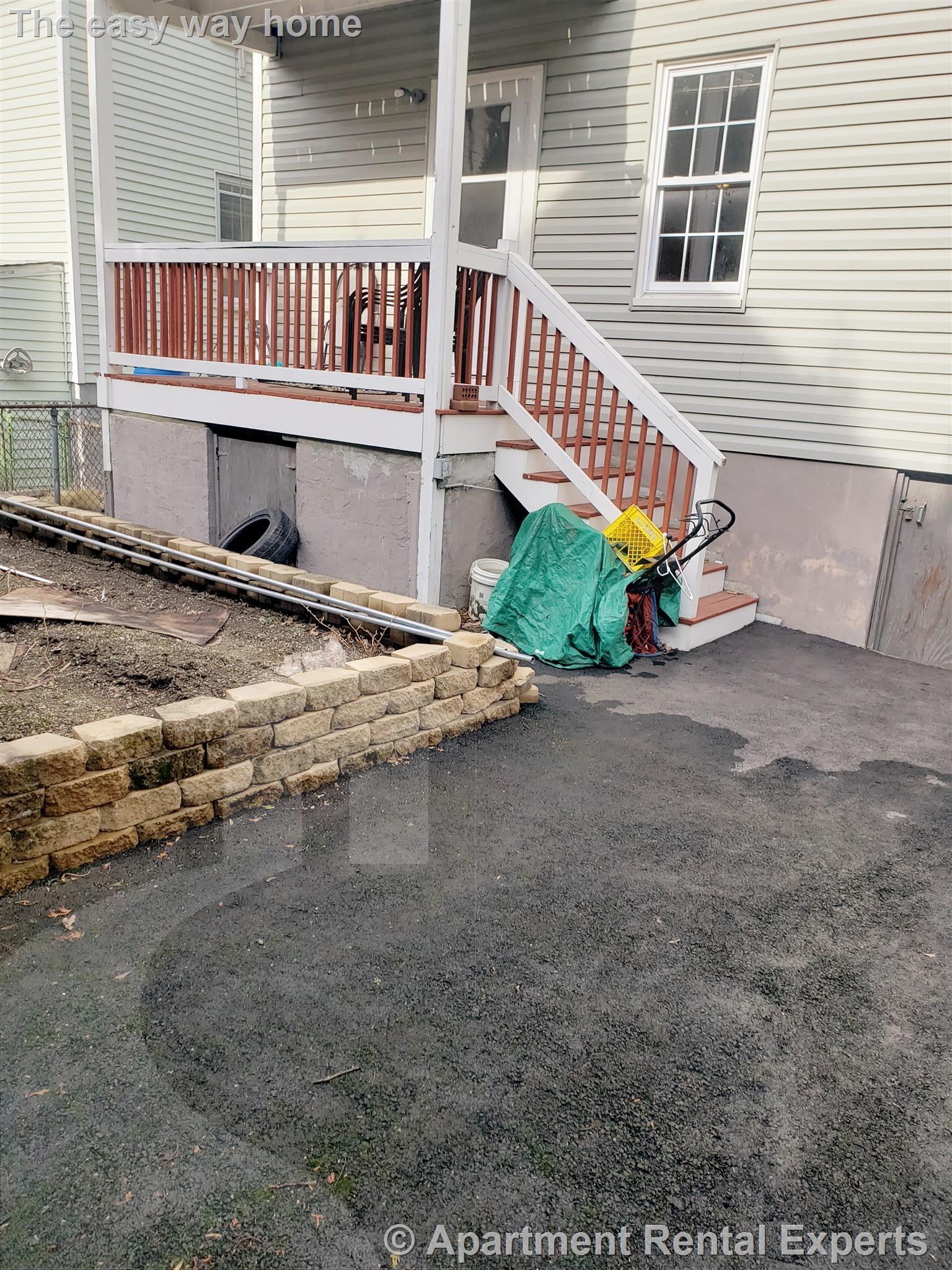 24 Glendale Ave, Davis Square