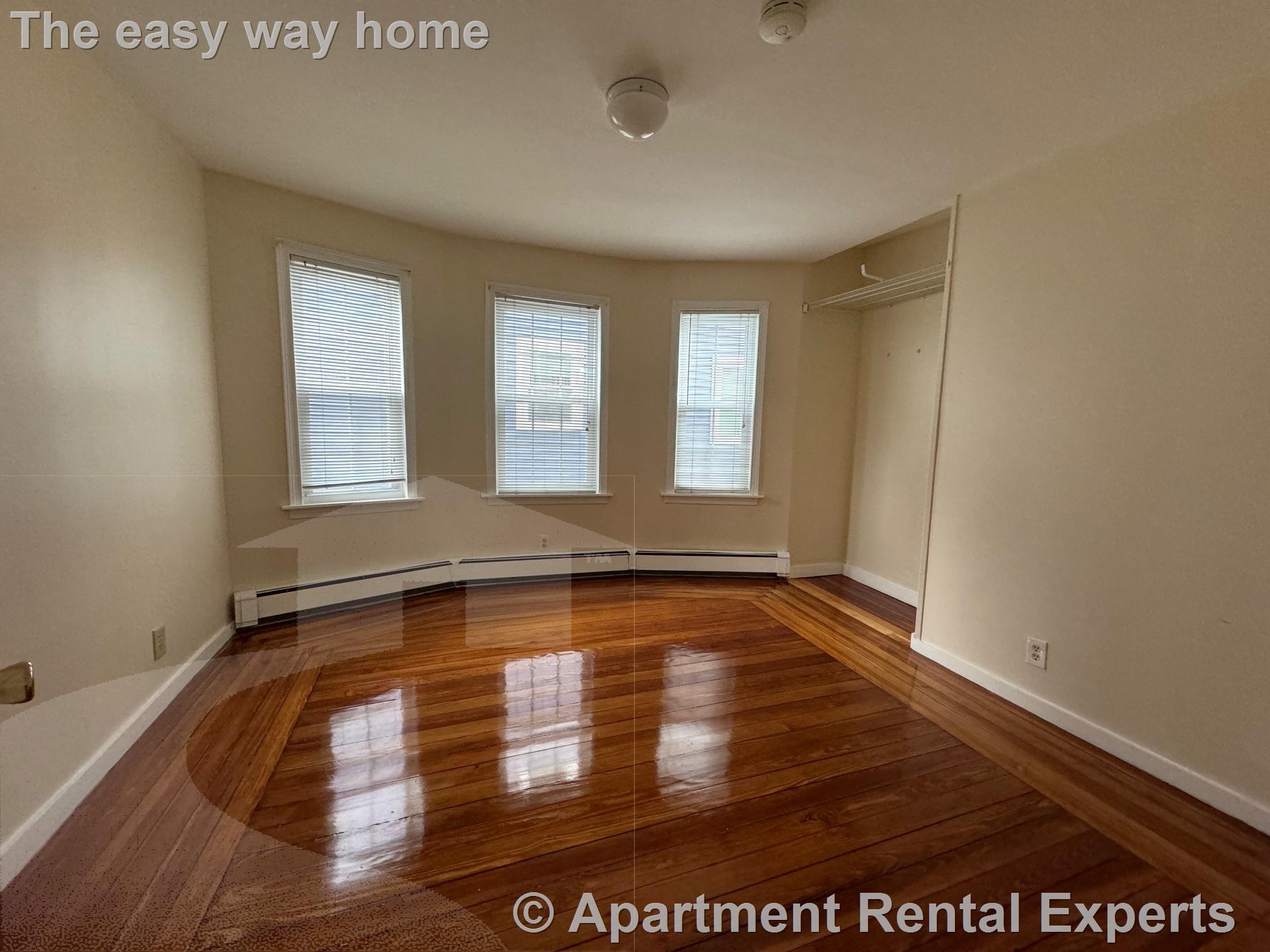 24 Glendale Ave, Davis Square