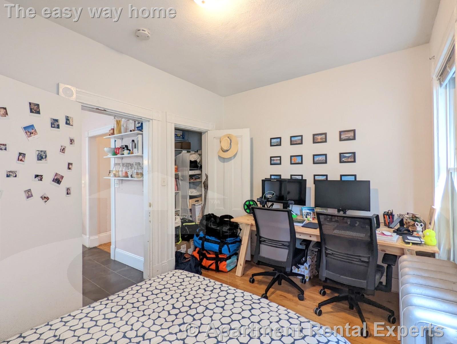 392 Washington St, Ward Two