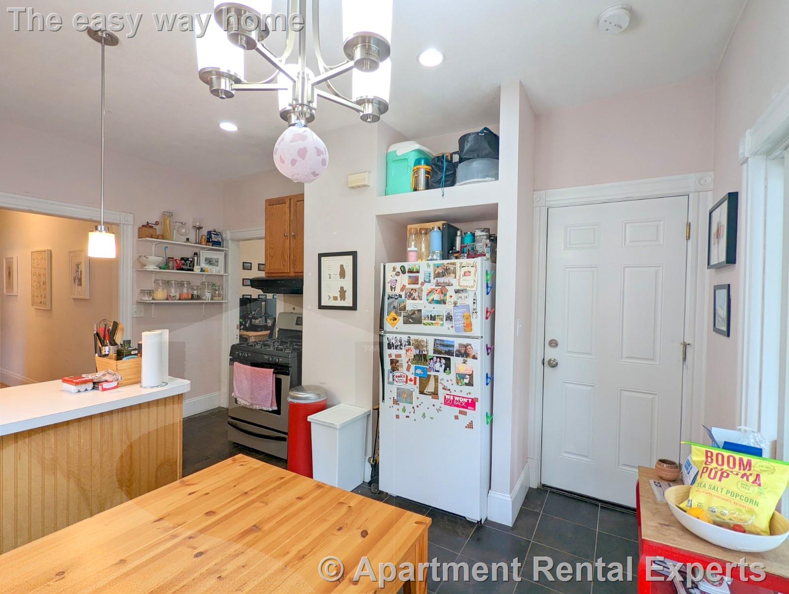 392 Washington St, Ward Two