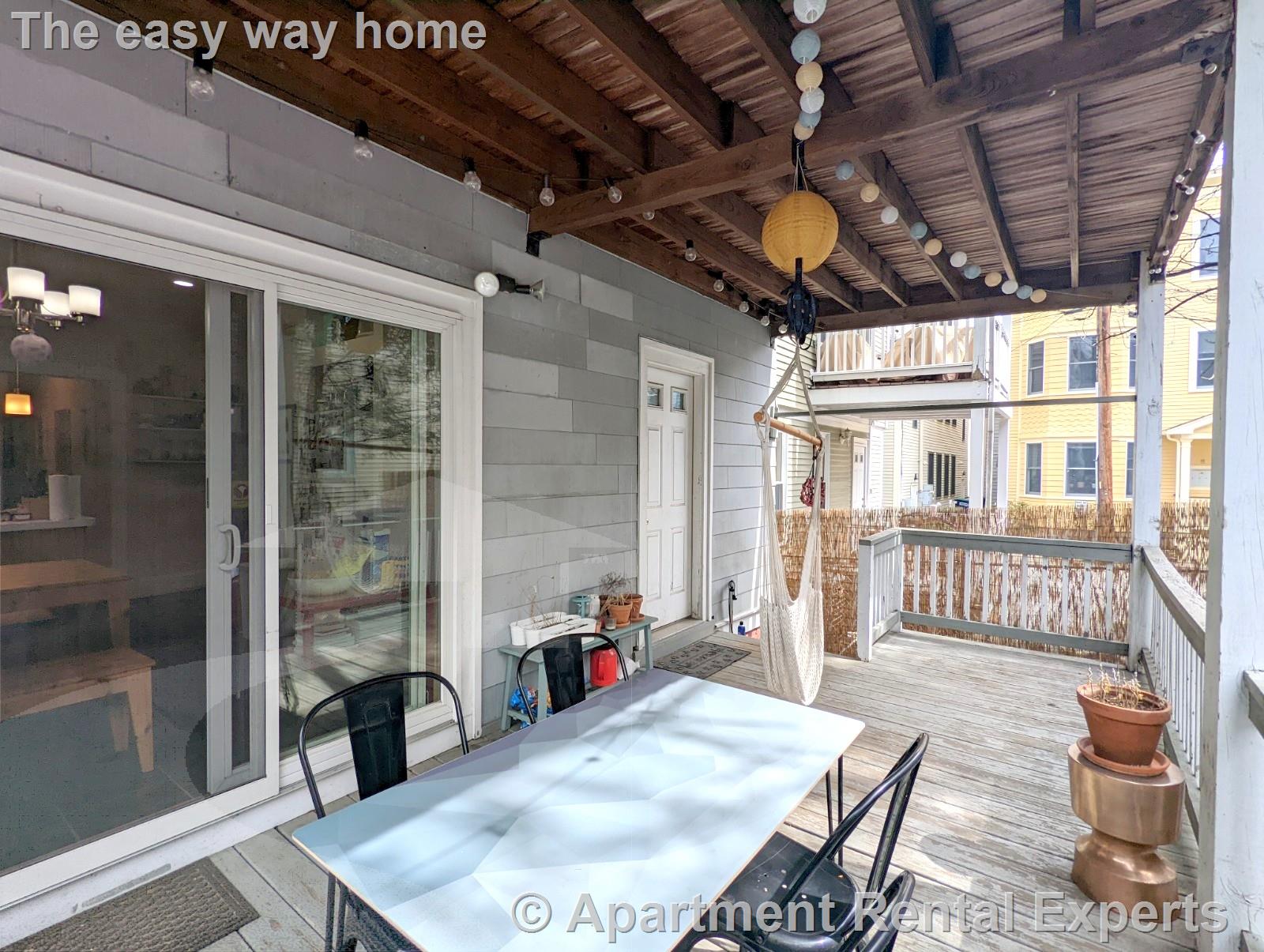 392 Washington St, Ward Two