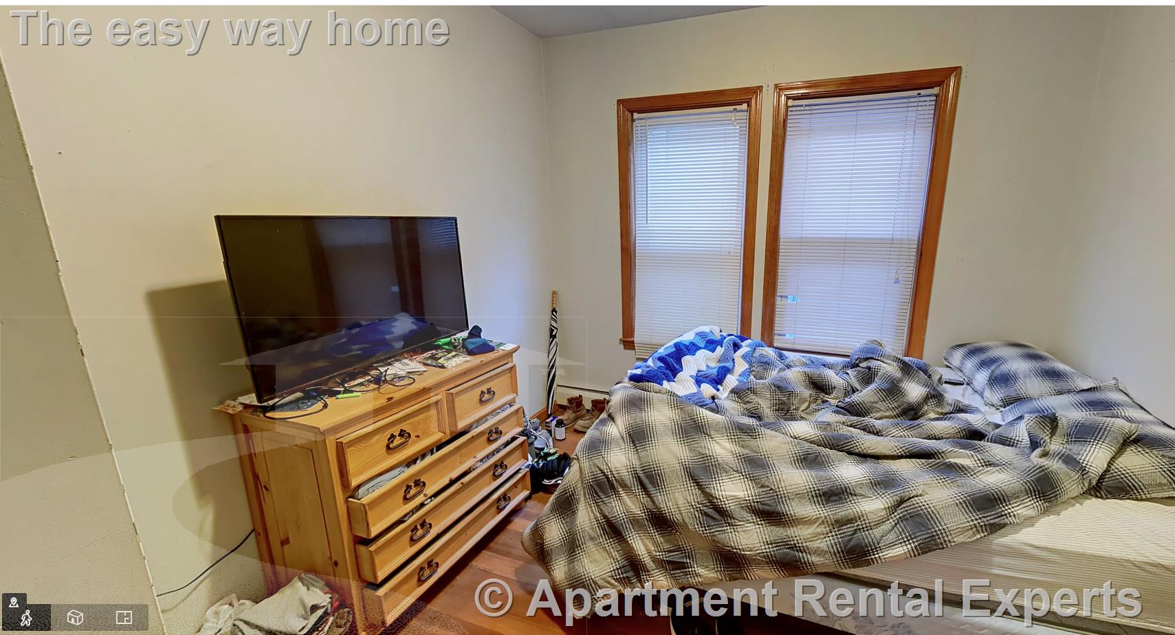 10 Evergreen Ave, Winter Hill