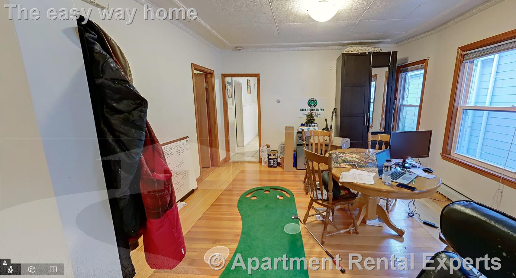 10 Evergreen Ave, Winter Hill