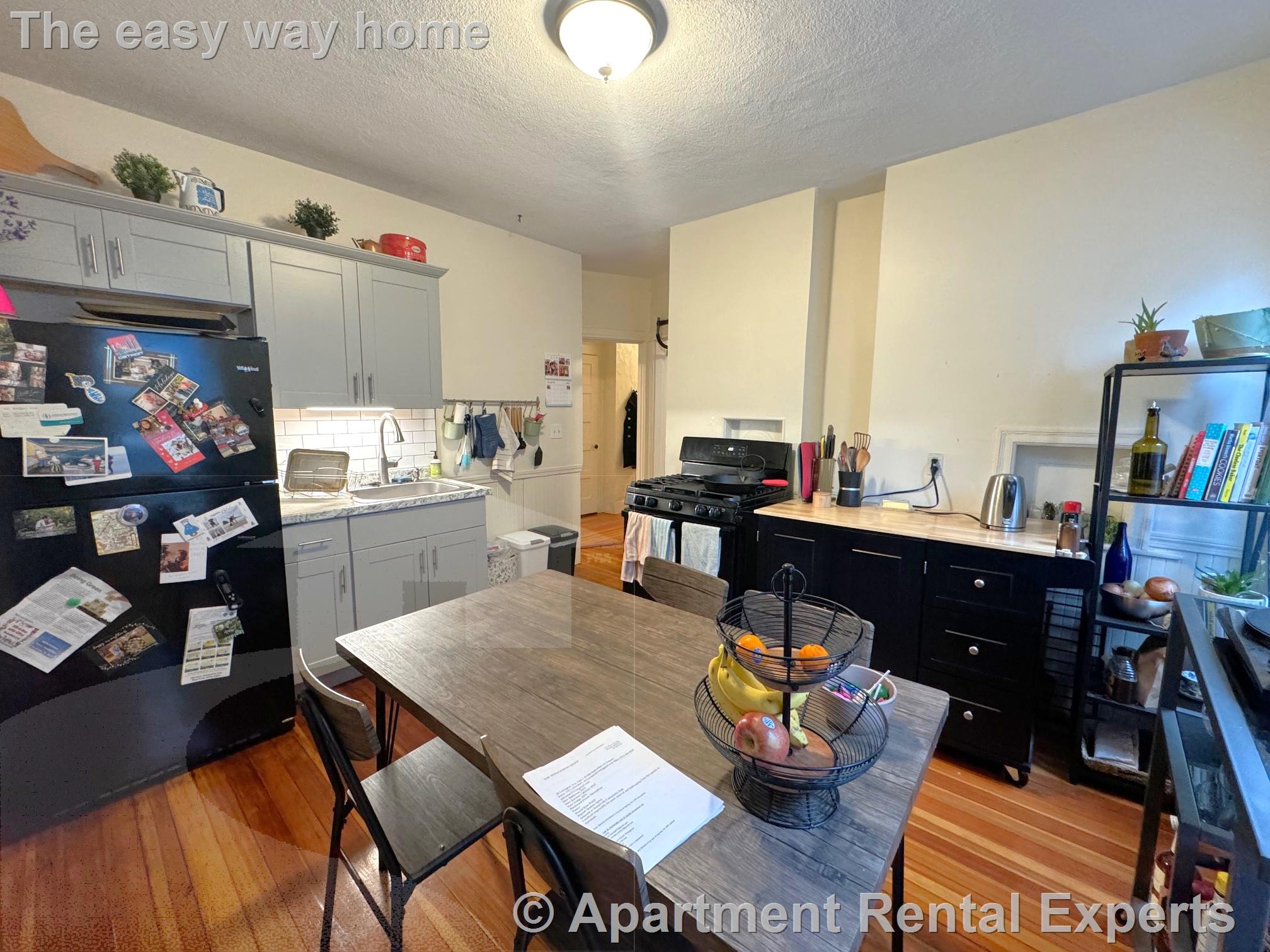 28 Lexington Ave, Davis Square