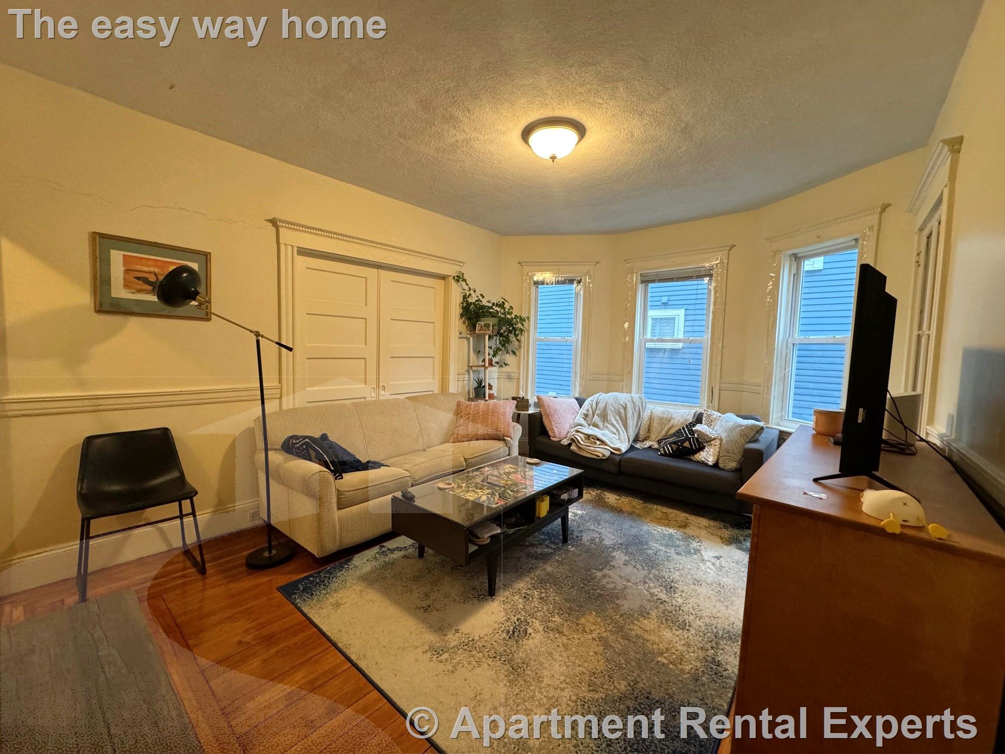 28 Lexington Ave, Davis Square