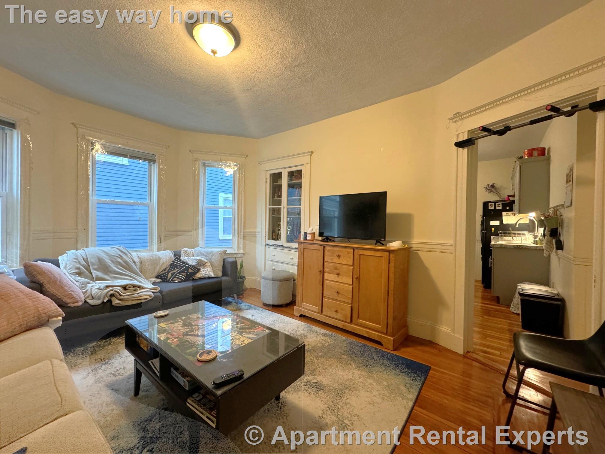 28 Lexington Ave, Davis Square