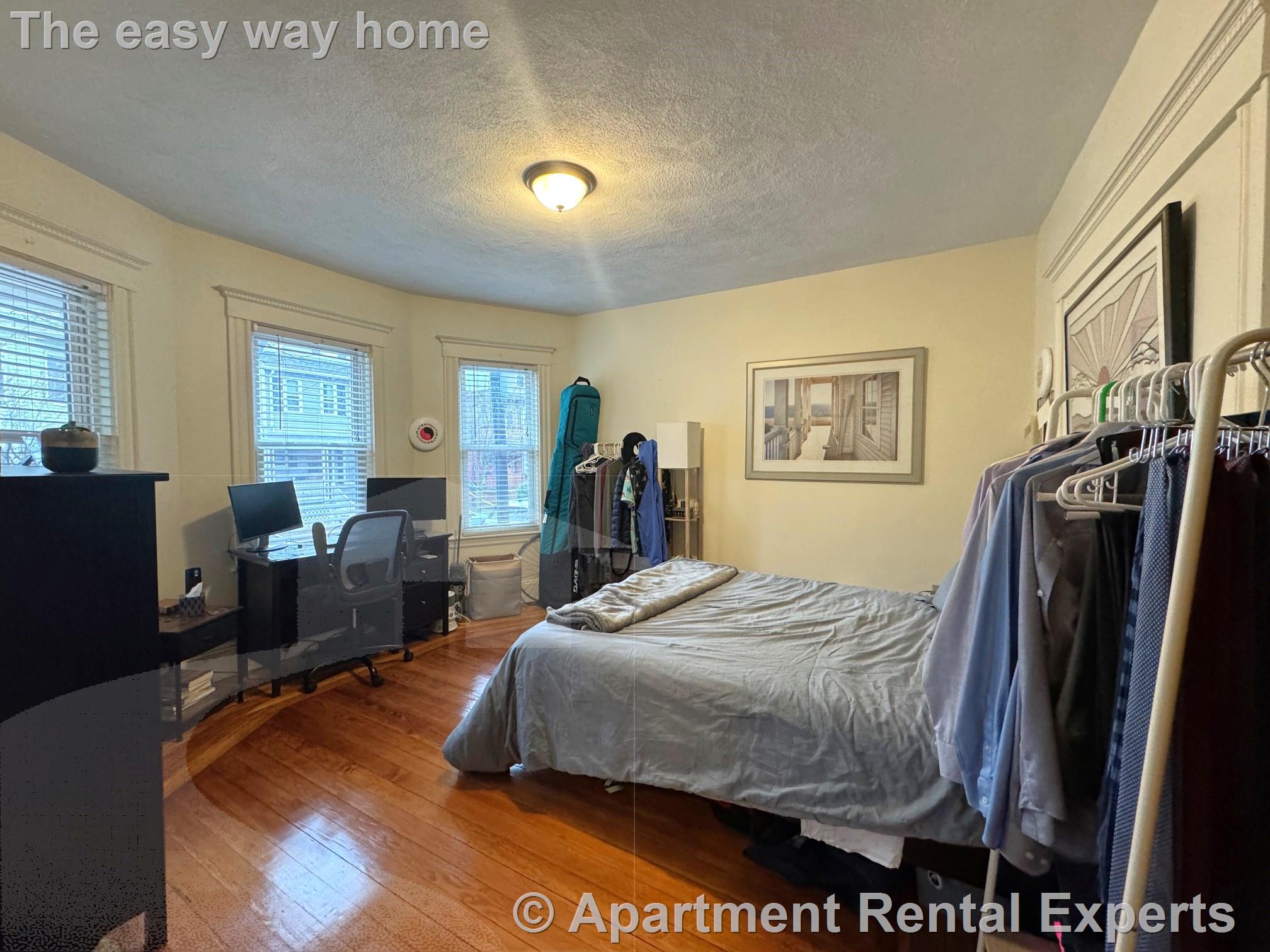 28 Lexington Ave, Davis Square