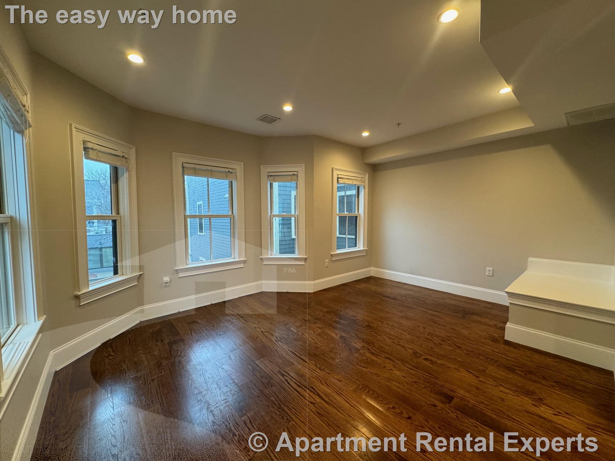 124 Columbia St, Central Square