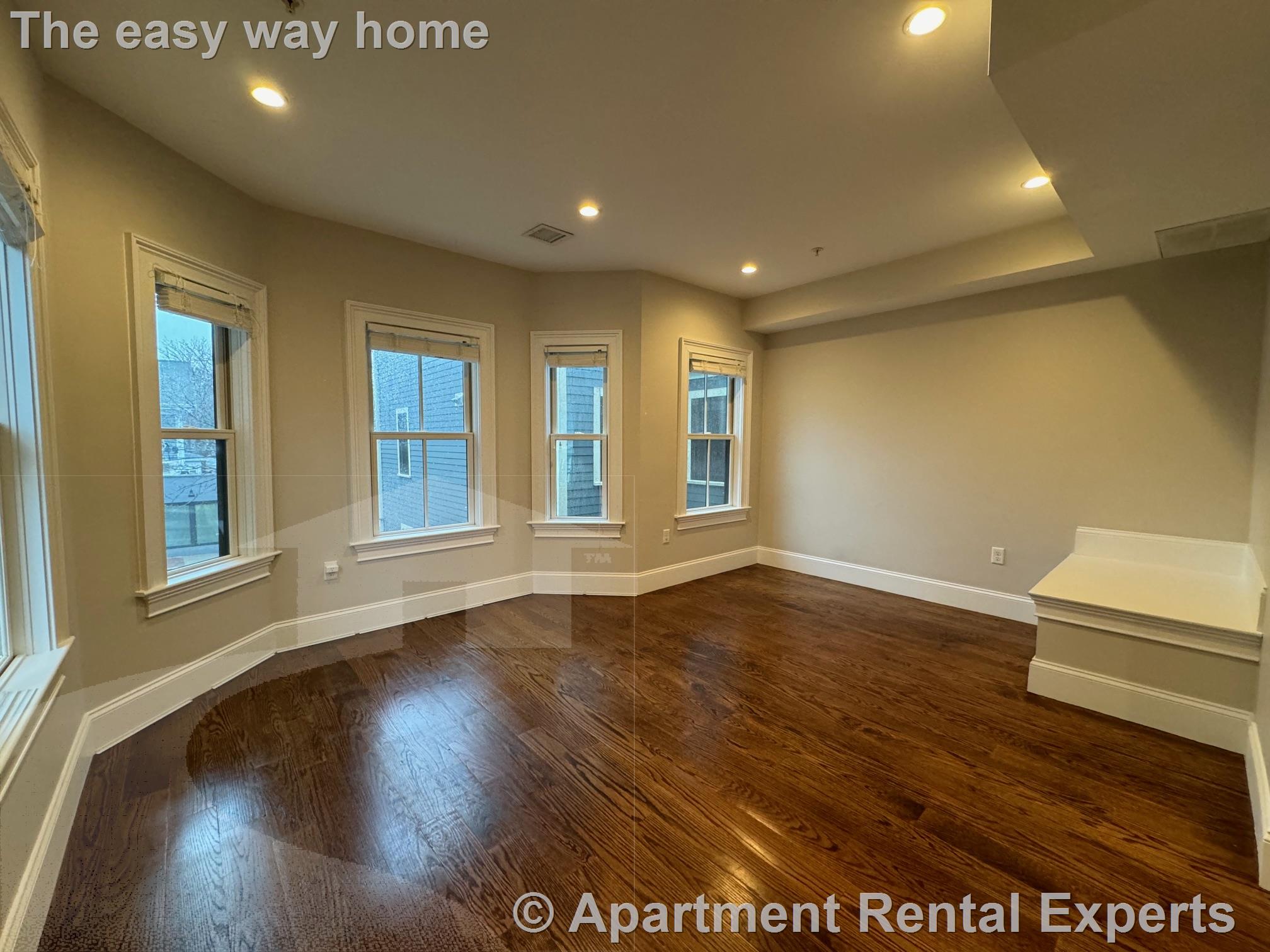 124 Columbia St, Central Square