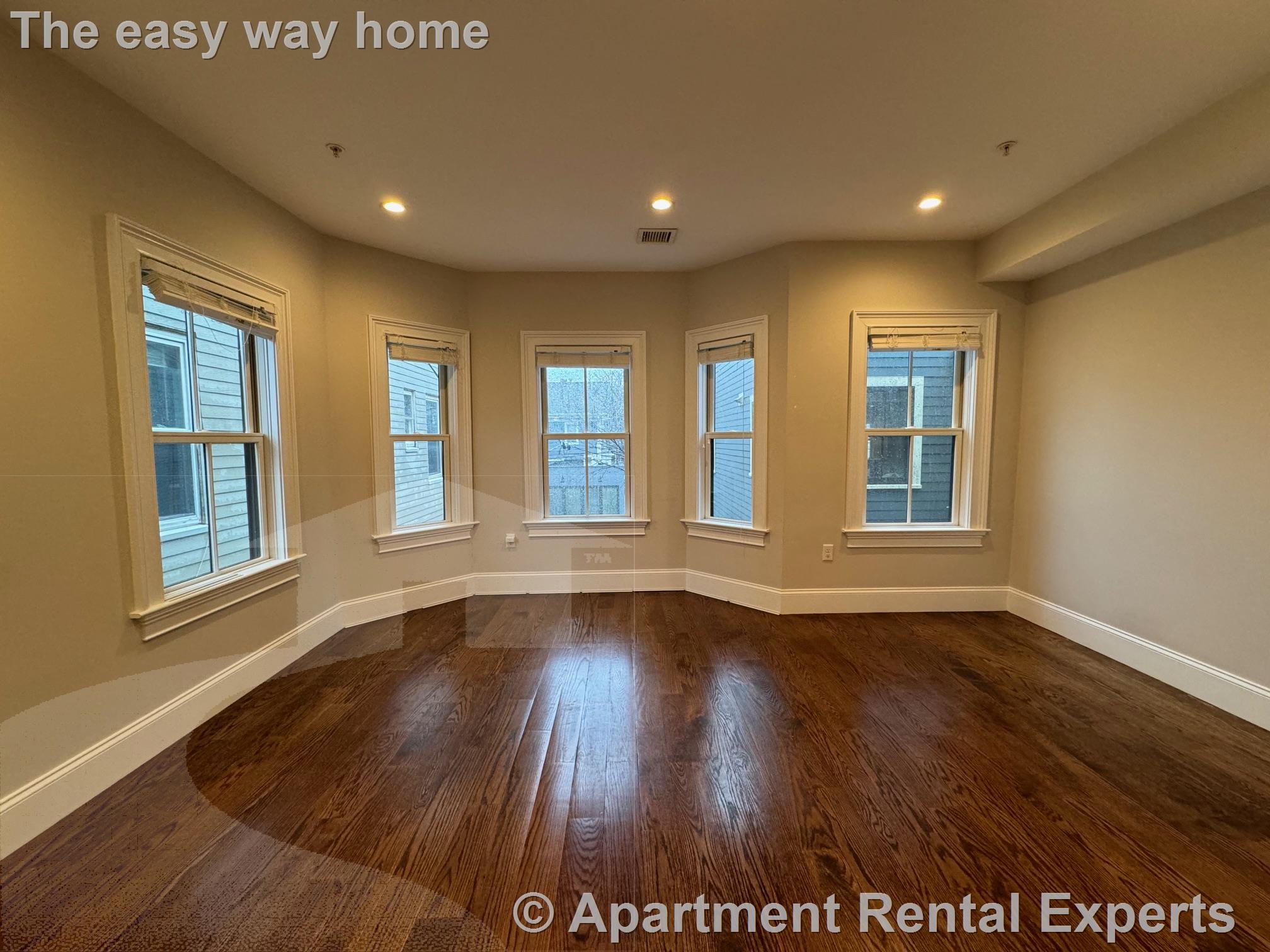 124 Columbia St, Central Square