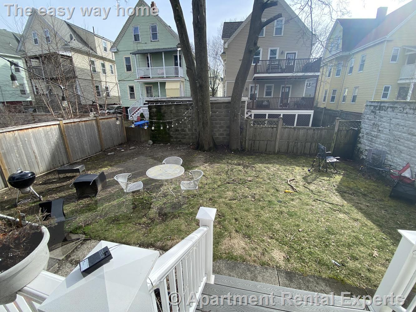 28 Lexington Ave, Davis Square