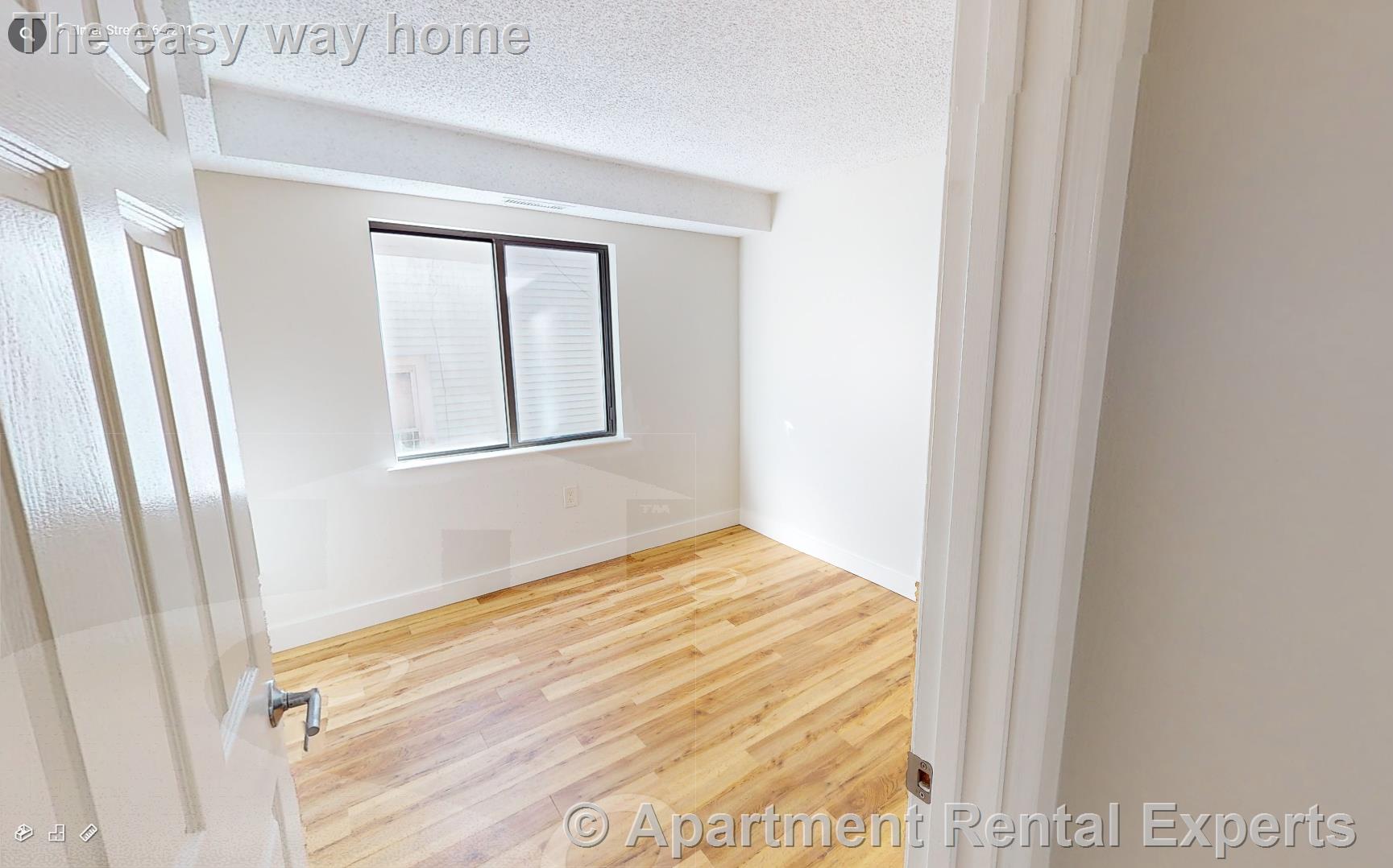 16 Elmer St, Riverside