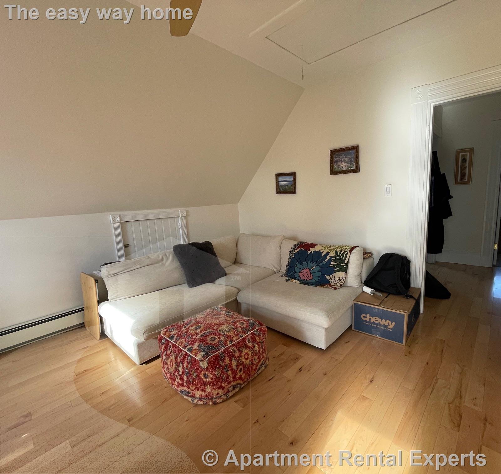 53 Chandler St, Davis Square