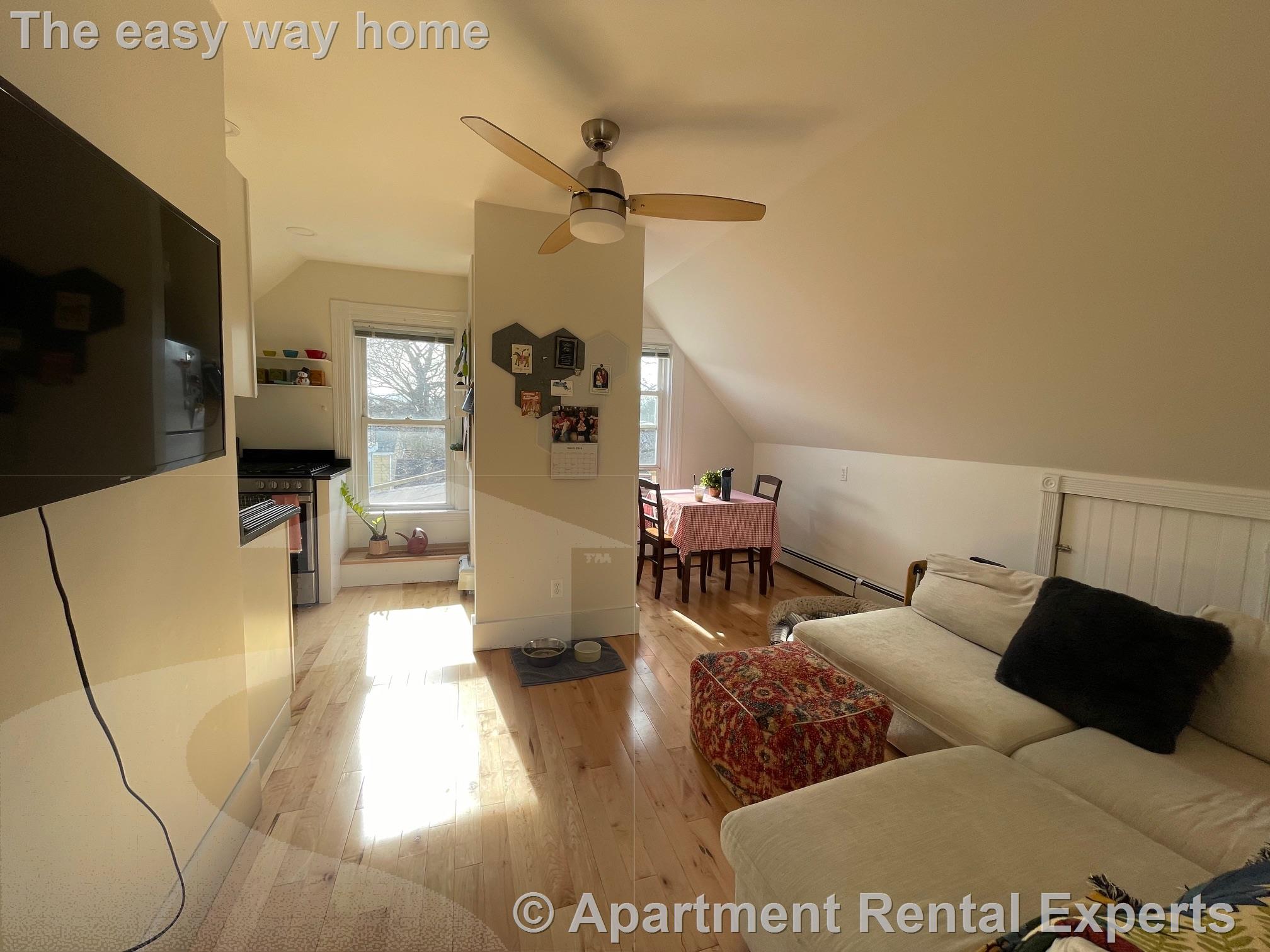 53 Chandler St, Davis Square