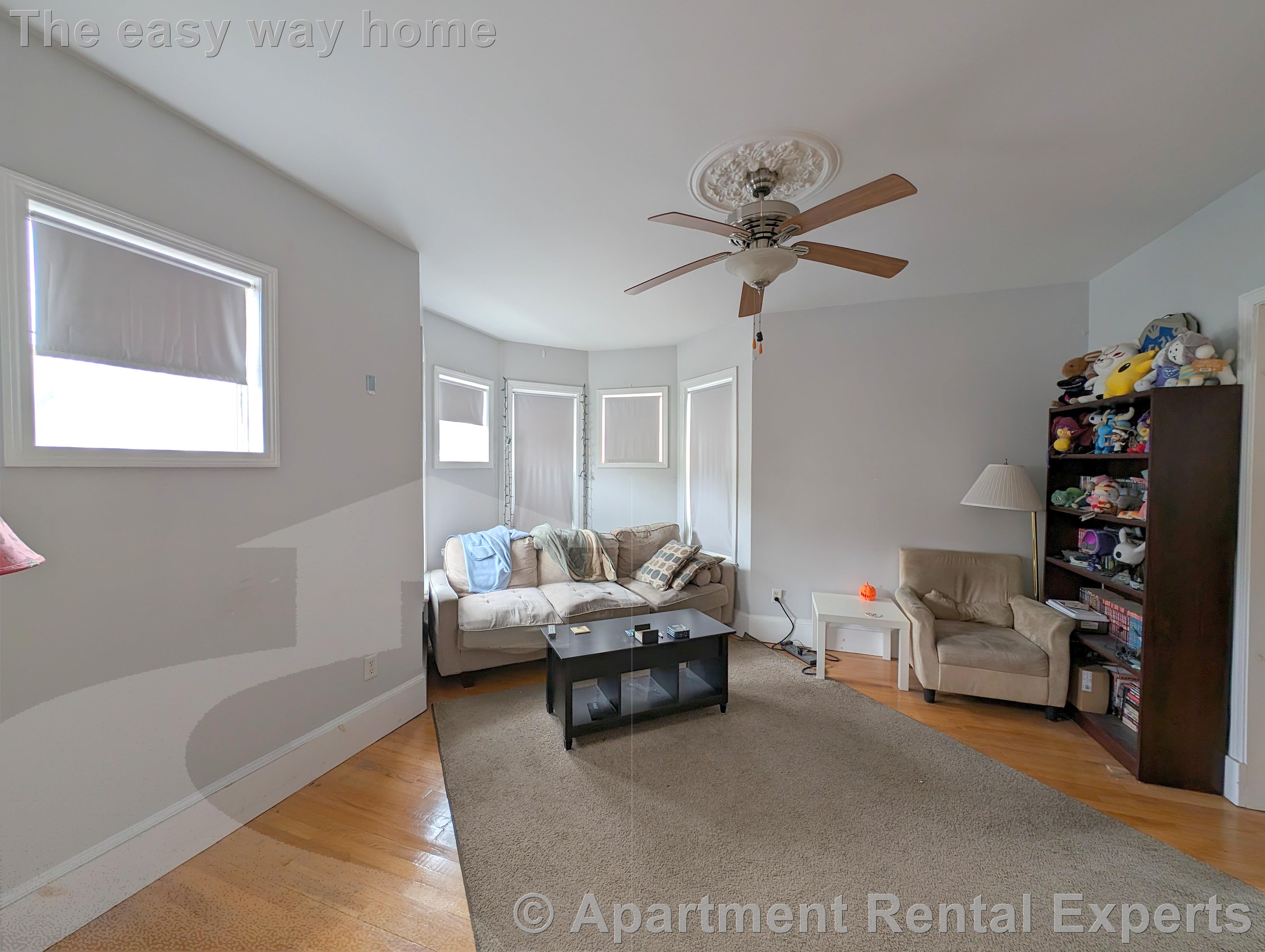 8 Gilman Ter, Winter Hill