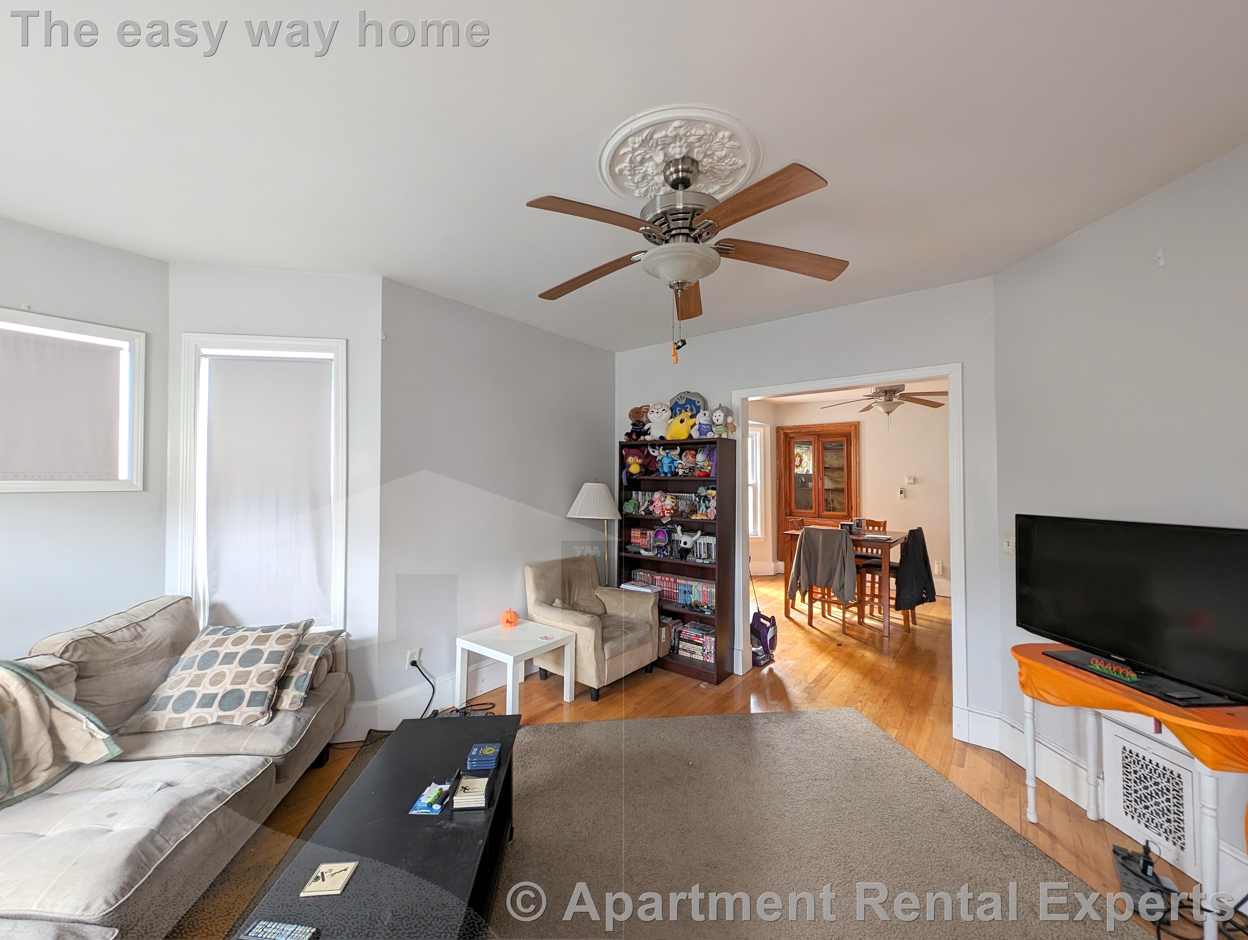 8 Gilman Ter, Winter Hill