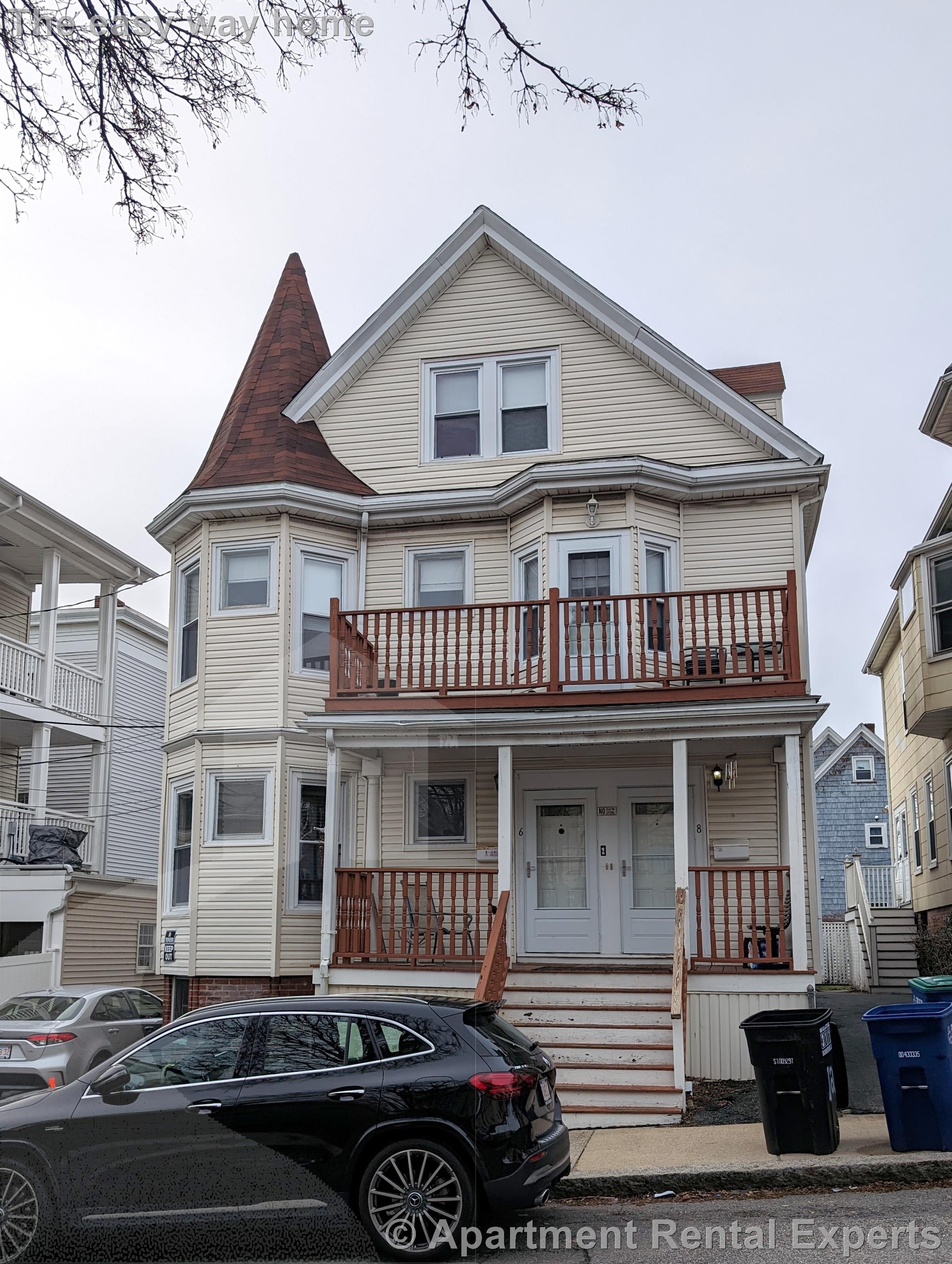 8 Gilman Ter, Winter Hill